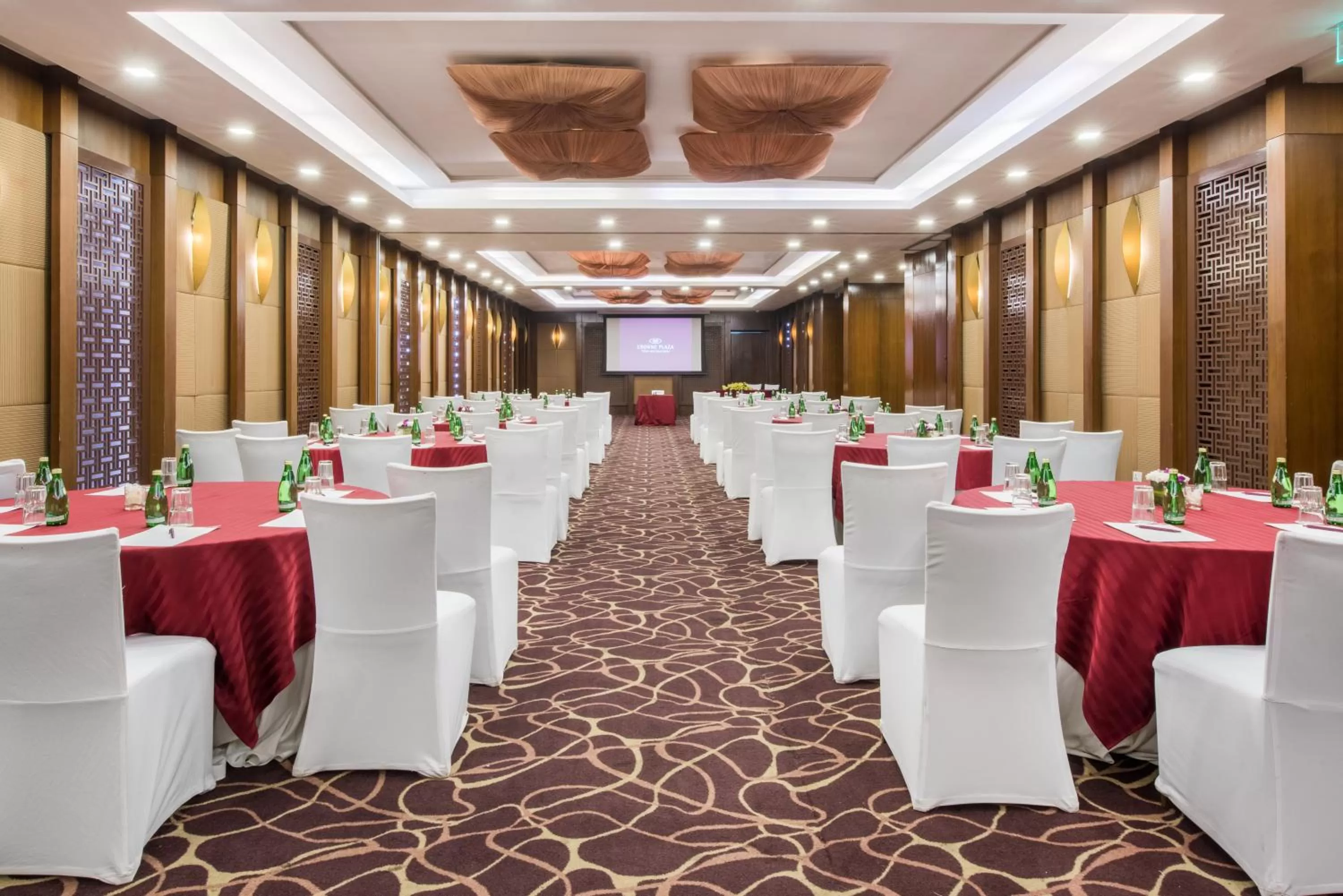 Meeting/conference room in Crowne Plaza New Delhi Okhla by IHG