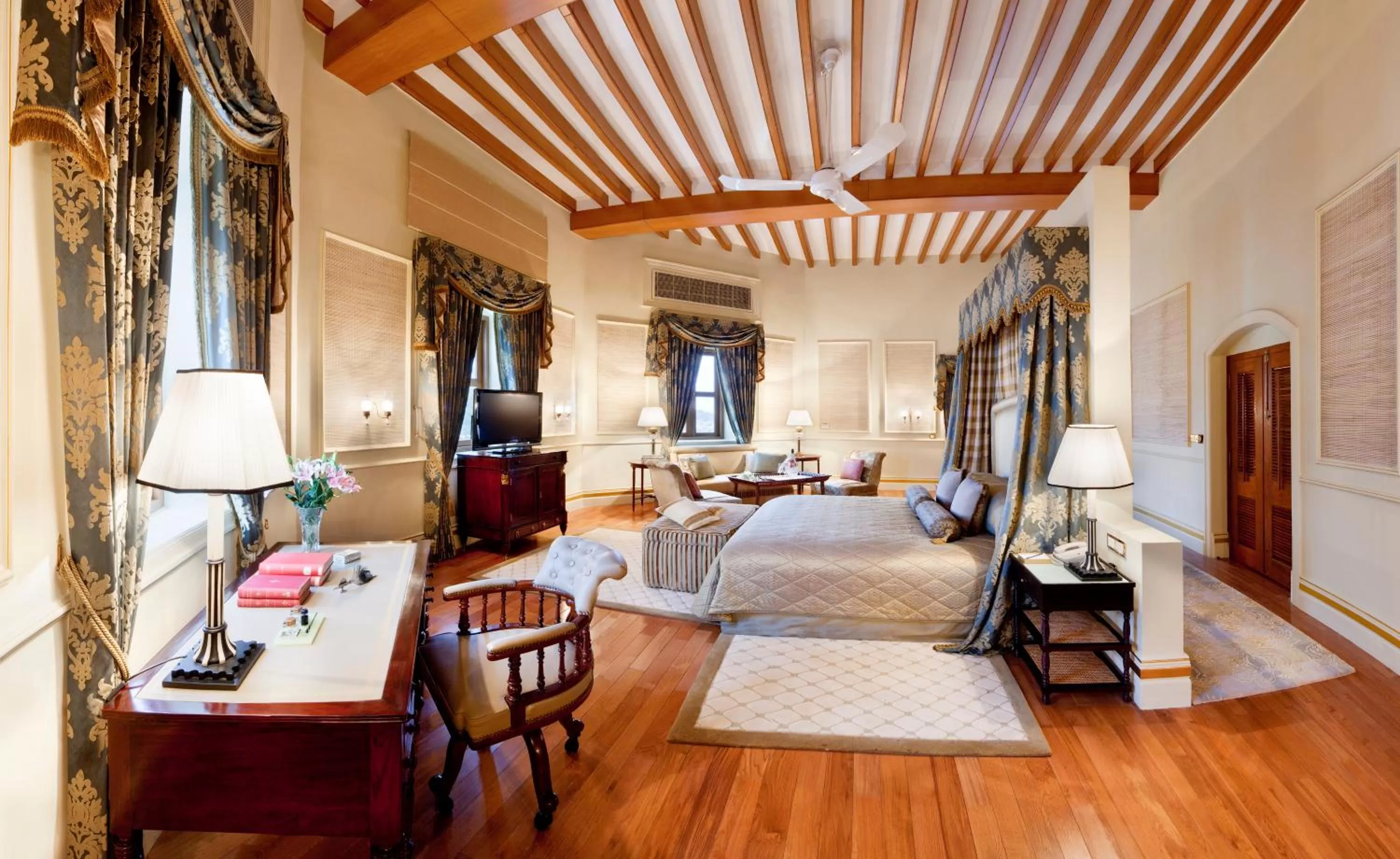 Photo of the whole room, Bed in Taj Falaknuma Palace