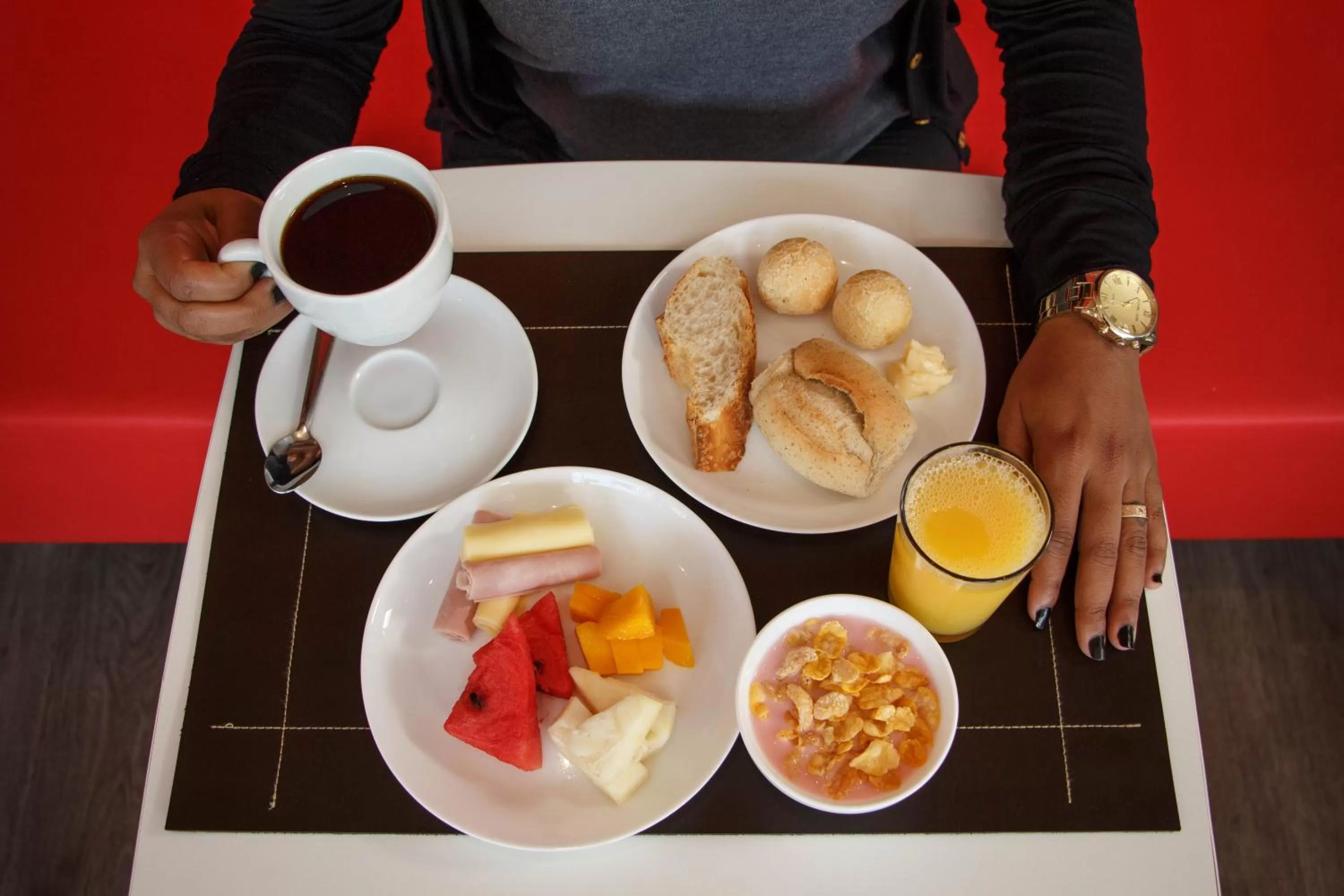 Food and drinks in ibis Itatiba