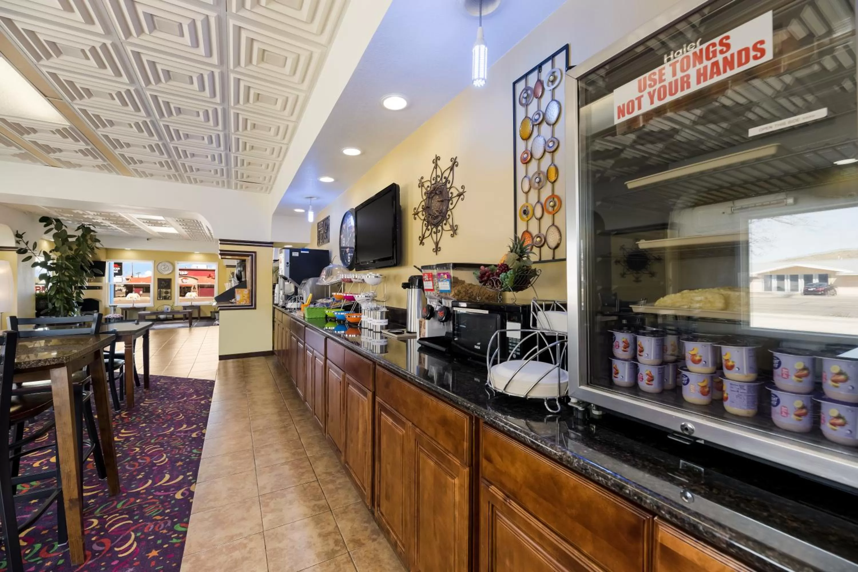 Coffee/tea facilities in Americas Best Value Inn Alpine