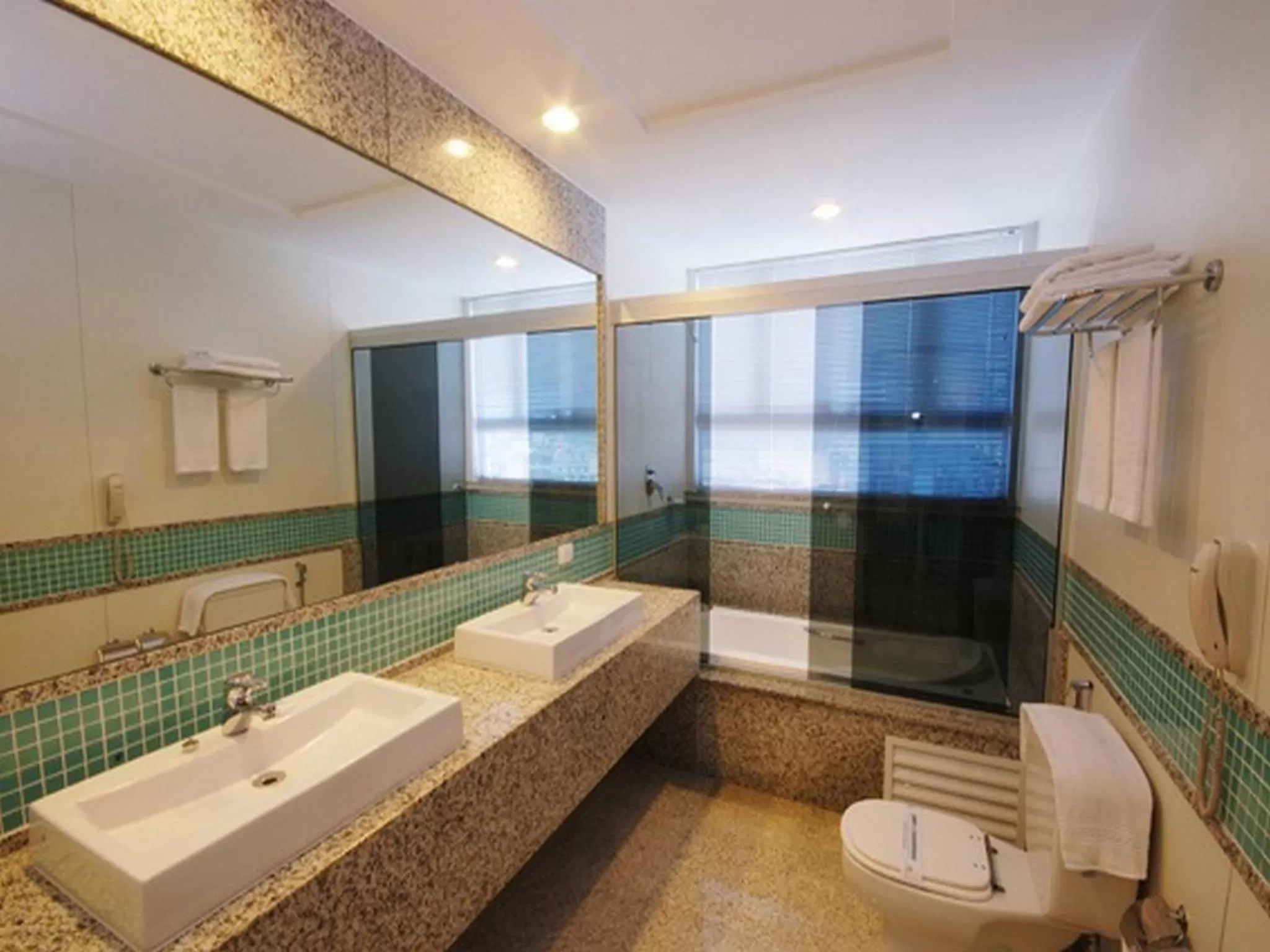 Photo of the whole room in Hotel Bandeirantes