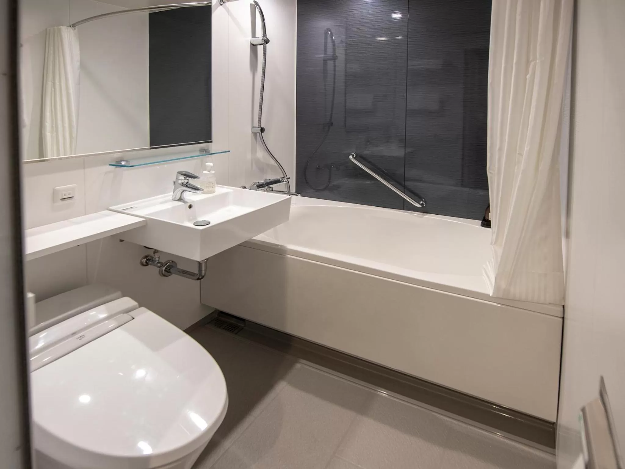 Bathroom in Tokyu Stay Kyoto Sakaiza Shijo Kawaramachi