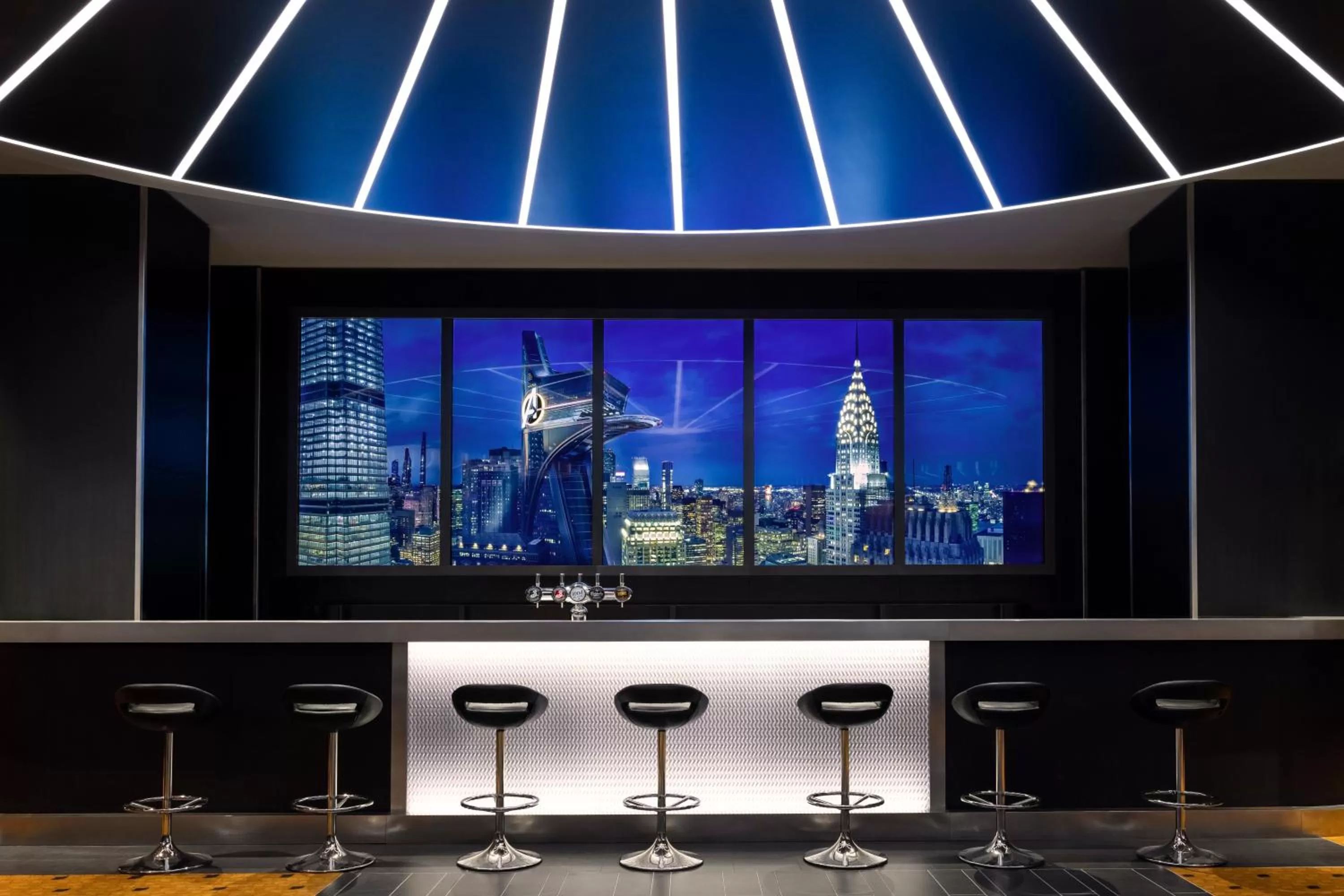 Lounge or bar in Disney Hotel New York - The Art of Marvel