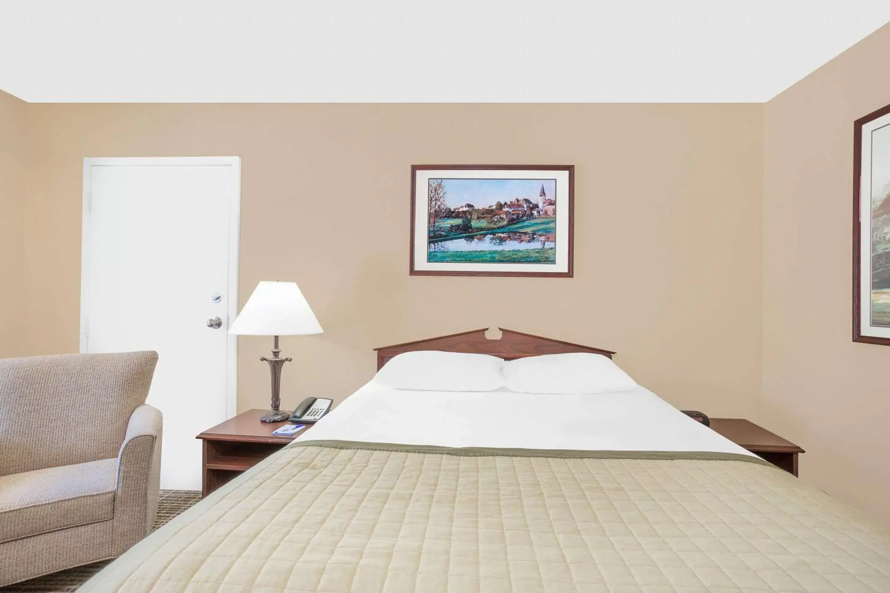 Double Room - Disability Access/Non-Smoking in Baymont by Wyndham Roanoke Rapids Double Room - Disability Access/Non-Smoking in Baymont by Wyndham Roanoke Rapids