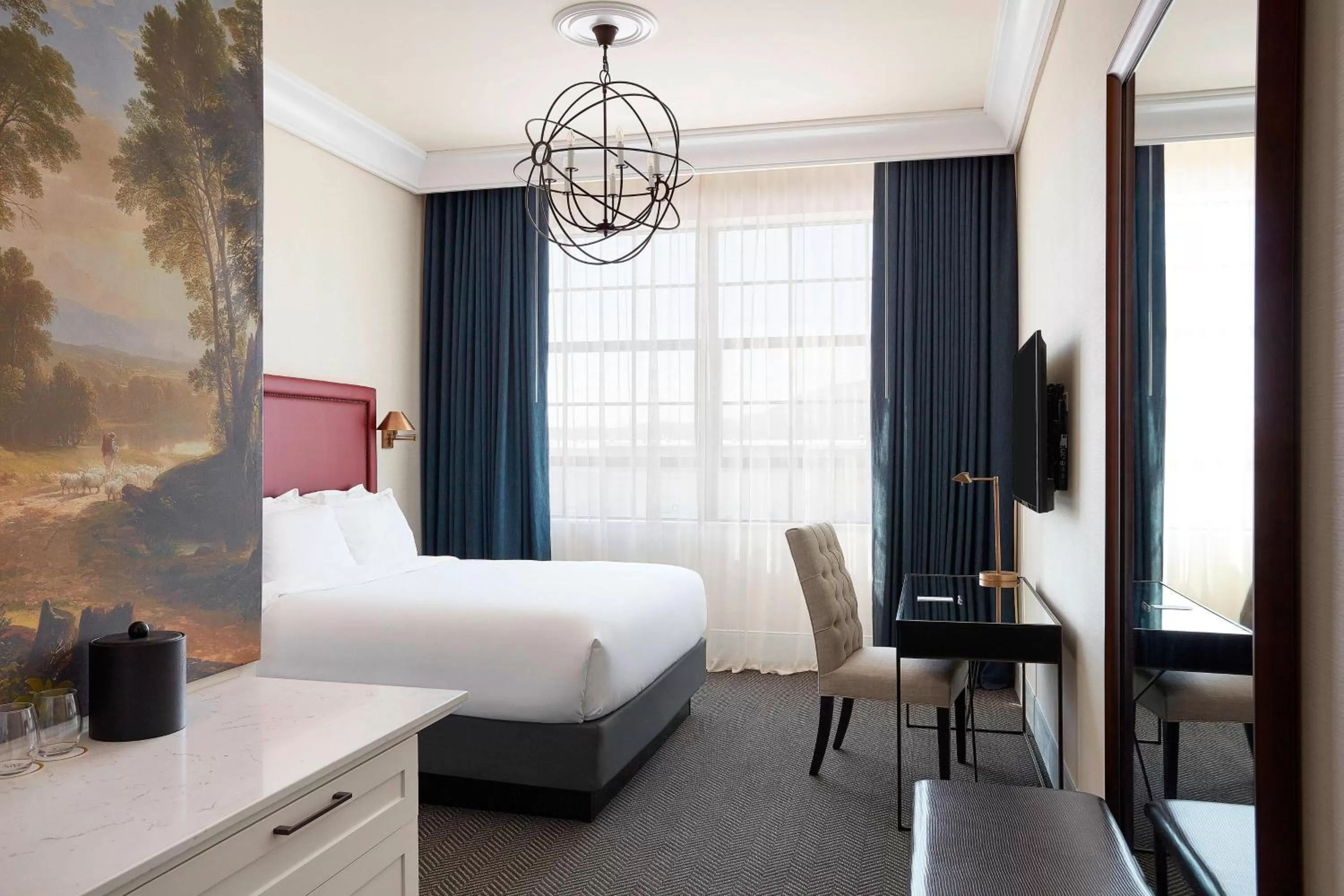 Photo of the whole room, Bed in The Wick, Hudson, a Tribute Portfolio Hotel