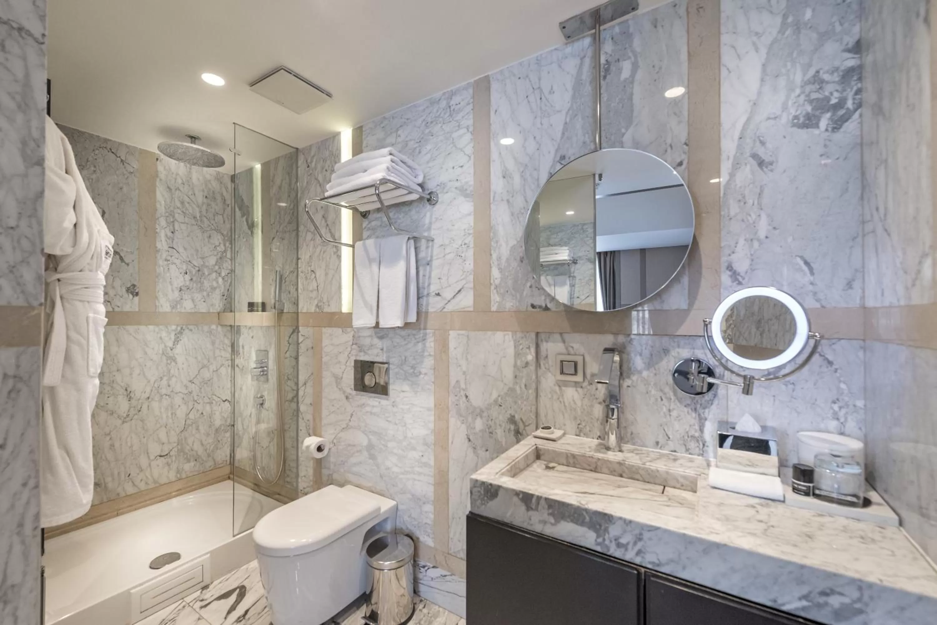 Toilet in The Stay Nisantasi