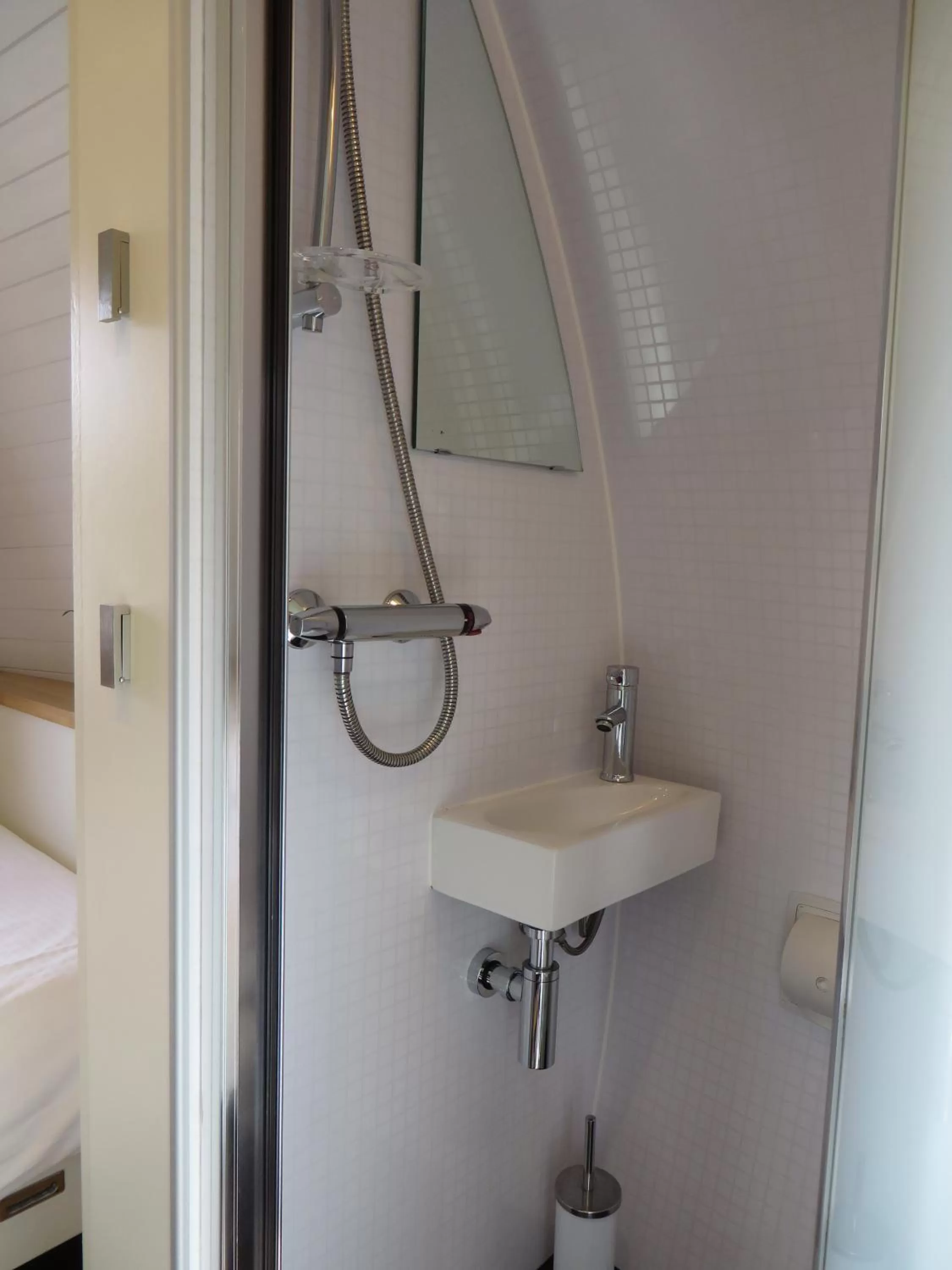 Shower in Eriskay B&B and Aviemore Glamping