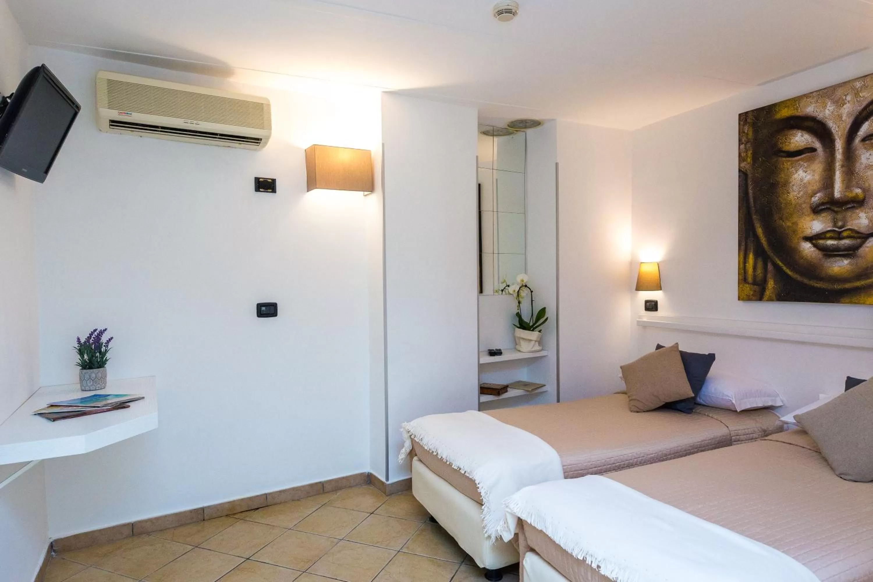 Bed in Hotel Rivoli Sorrento