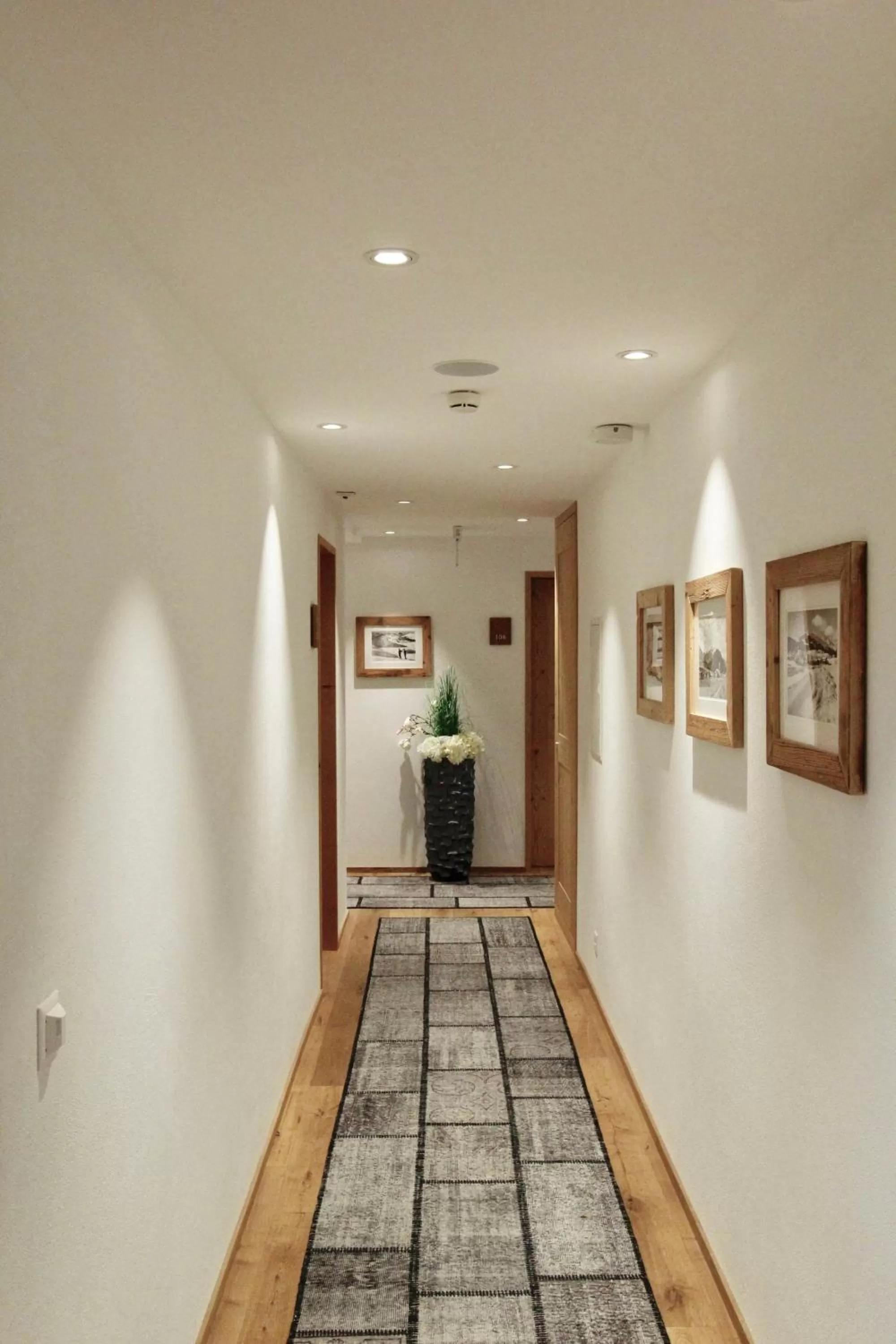 Decorative detail in Hotel Sarain Active Mountain Resort