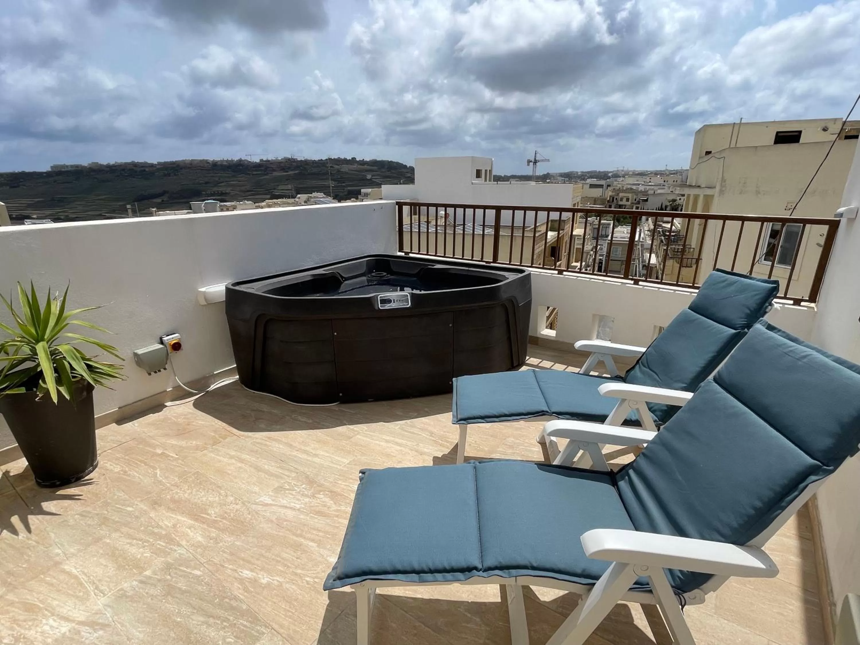 Deluxe Suite with Spa Bath in Alina Boutique Living