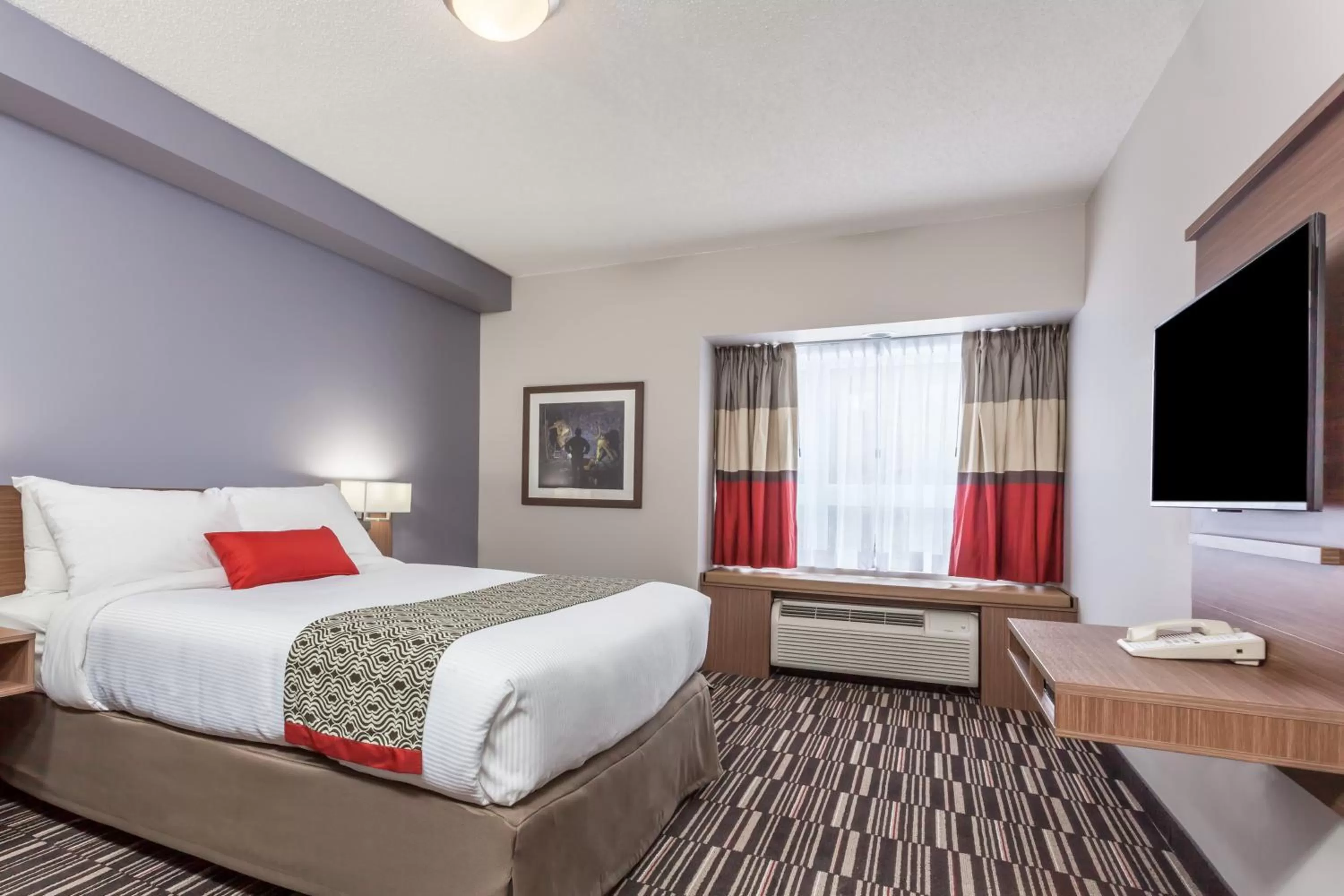 Superior Queen Suite - Non-Smoking in Microtel Inn & Suites by Wyndham Kirkland Lake
