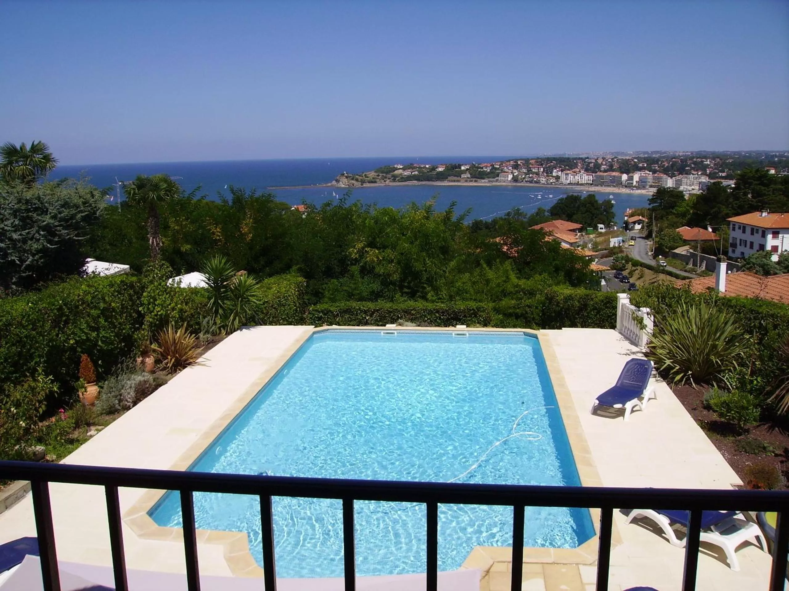 Day in Villa Erresiñolettean