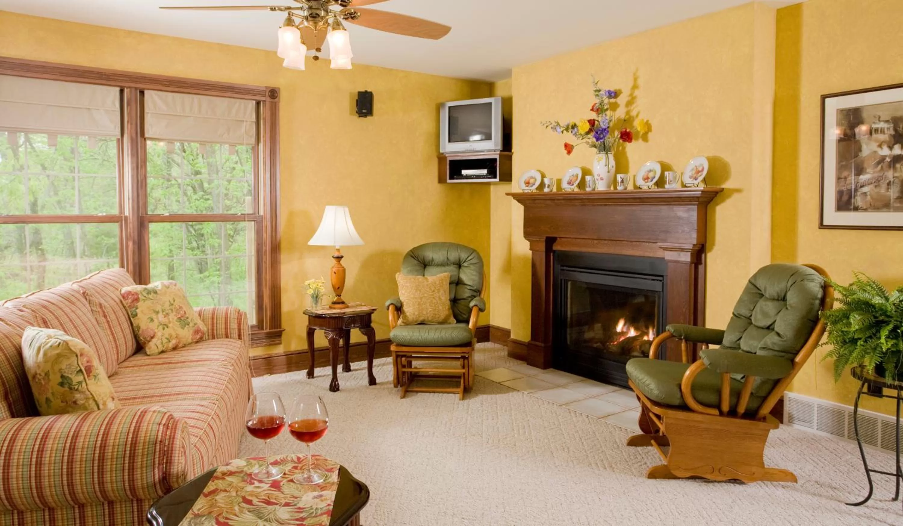 Living room in Garth Woodside Mansion Bed and Breakfast