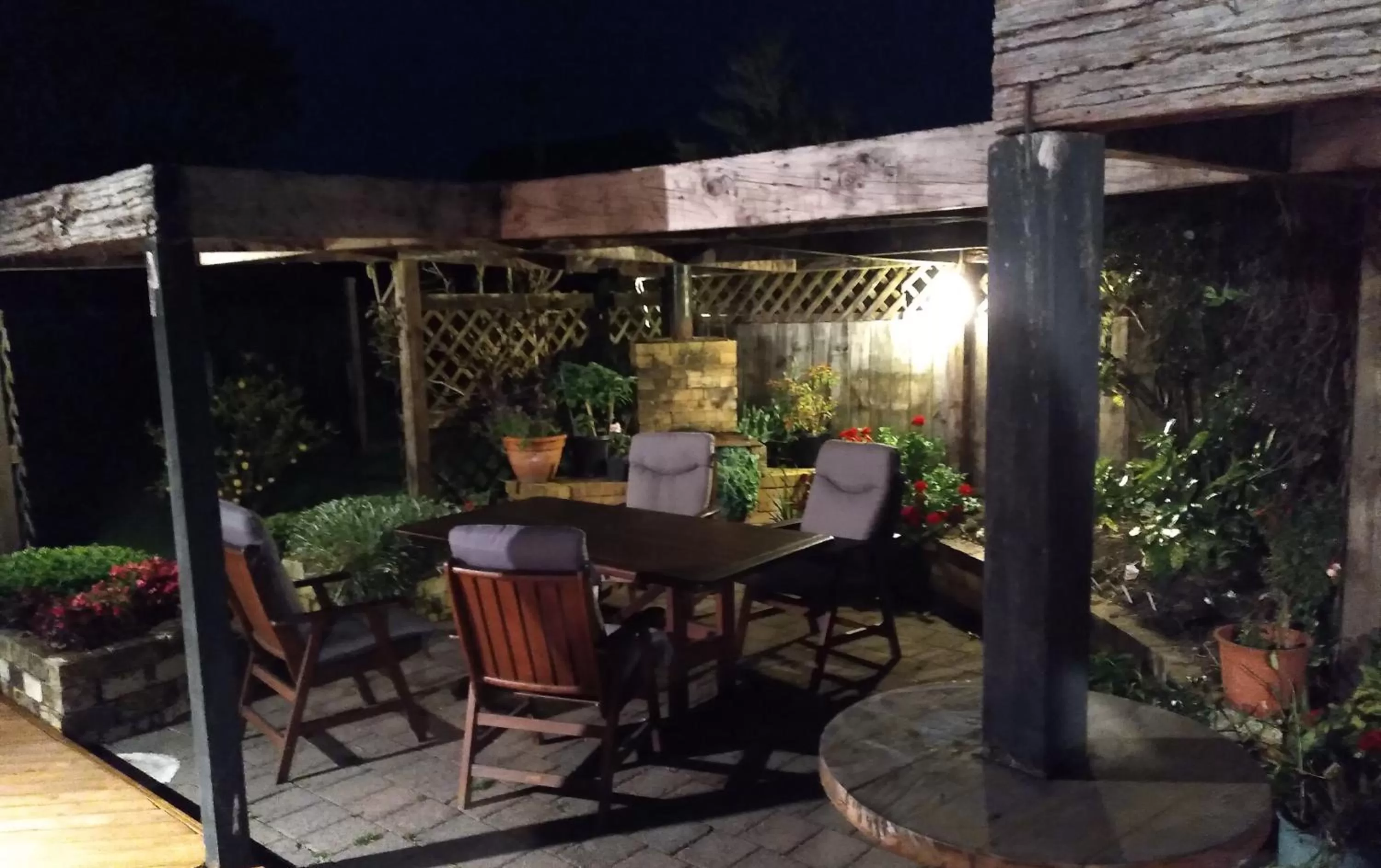 Property building, Restaurant/Places to Eat in Carters Beach Bed and Breakfast