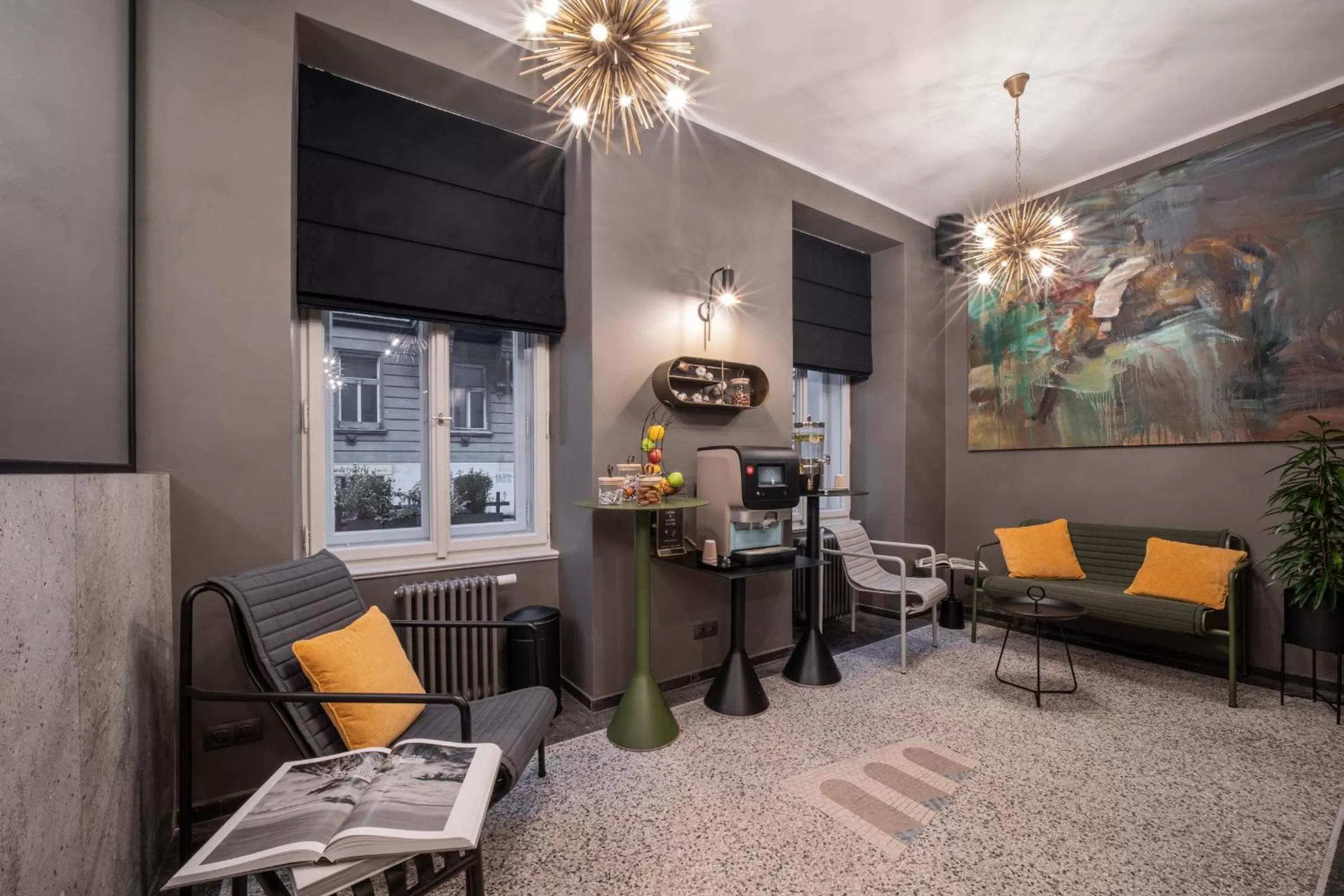 Lobby or reception in The Viaduct - Suites & More