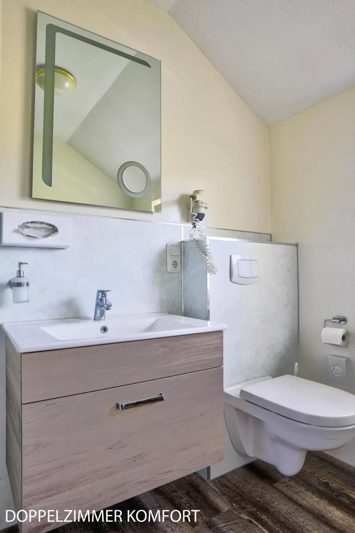 Toilet in Stössels Hotel