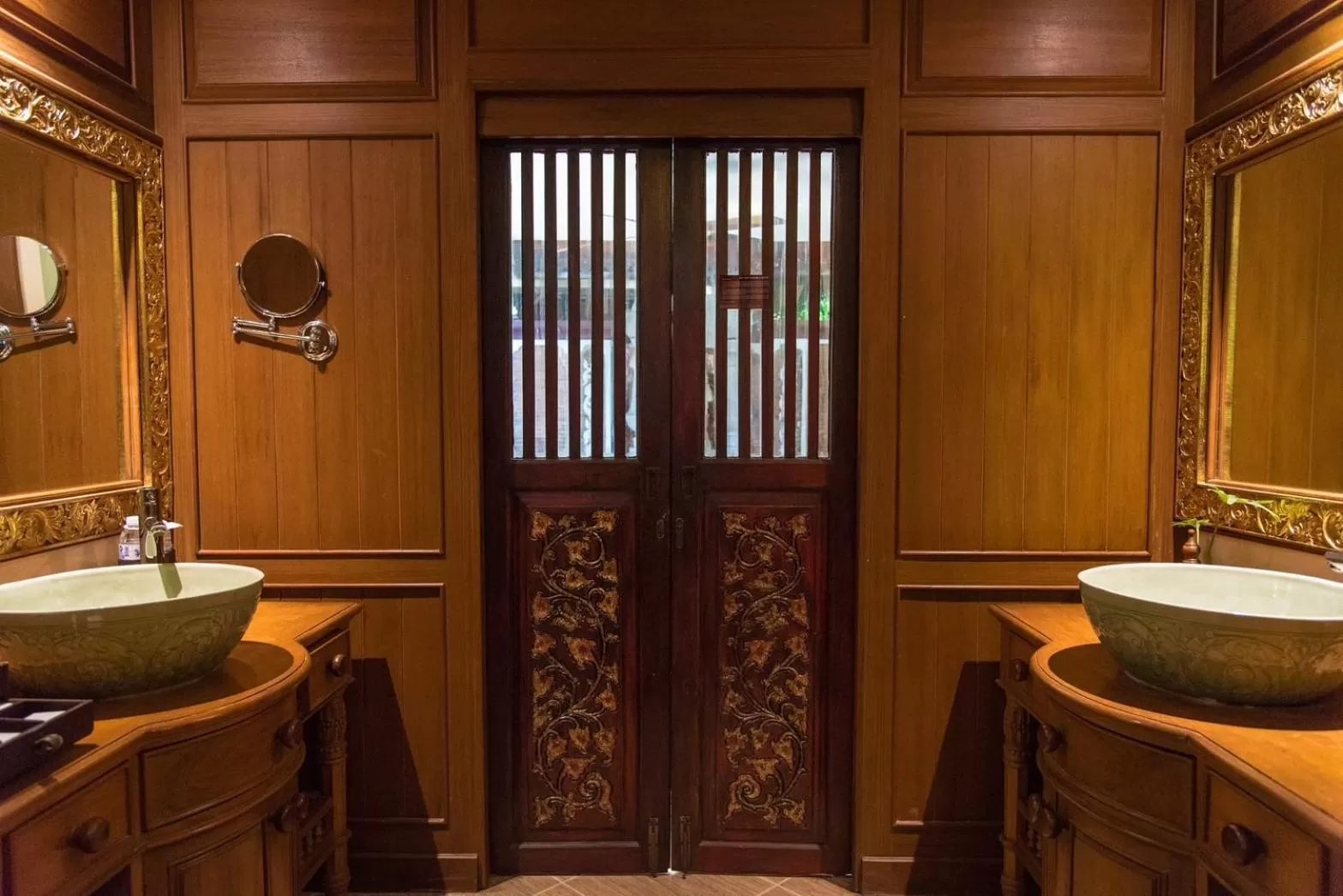 Bathroom in Khum Phaya Resort & Spa Boutique Collection