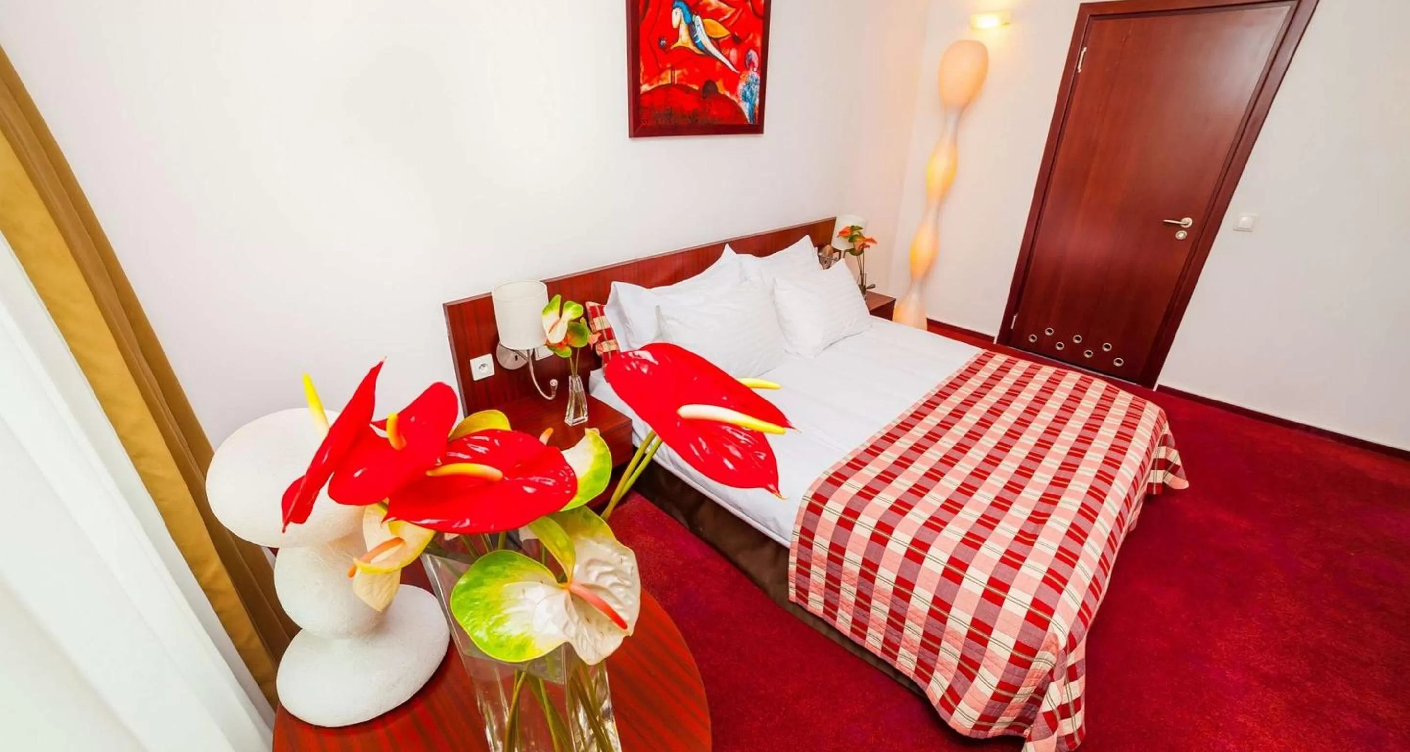 Photo of the whole room, Bed in Premier Kraków Hotel