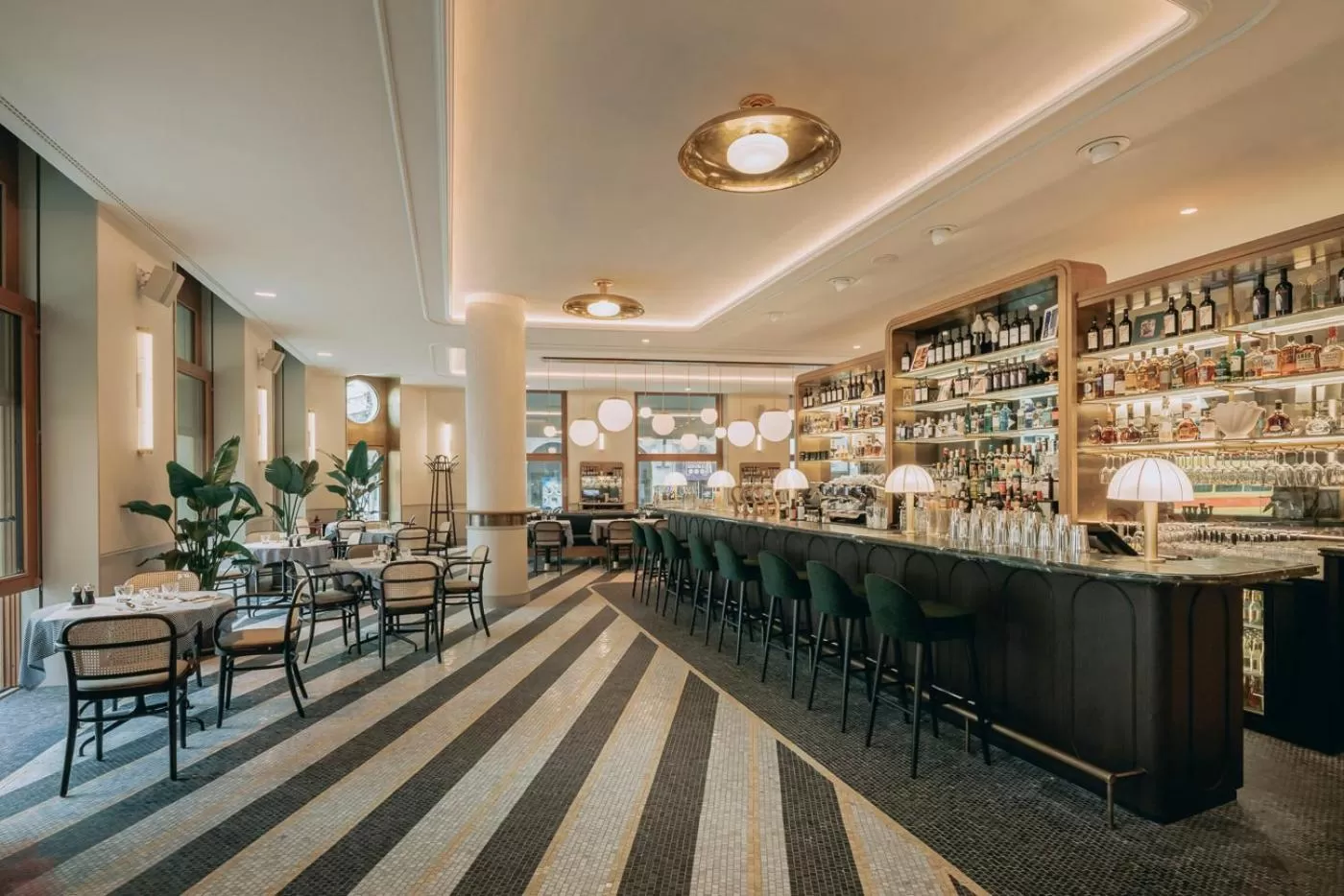 Lounge or bar in Hotel Märthof Basel