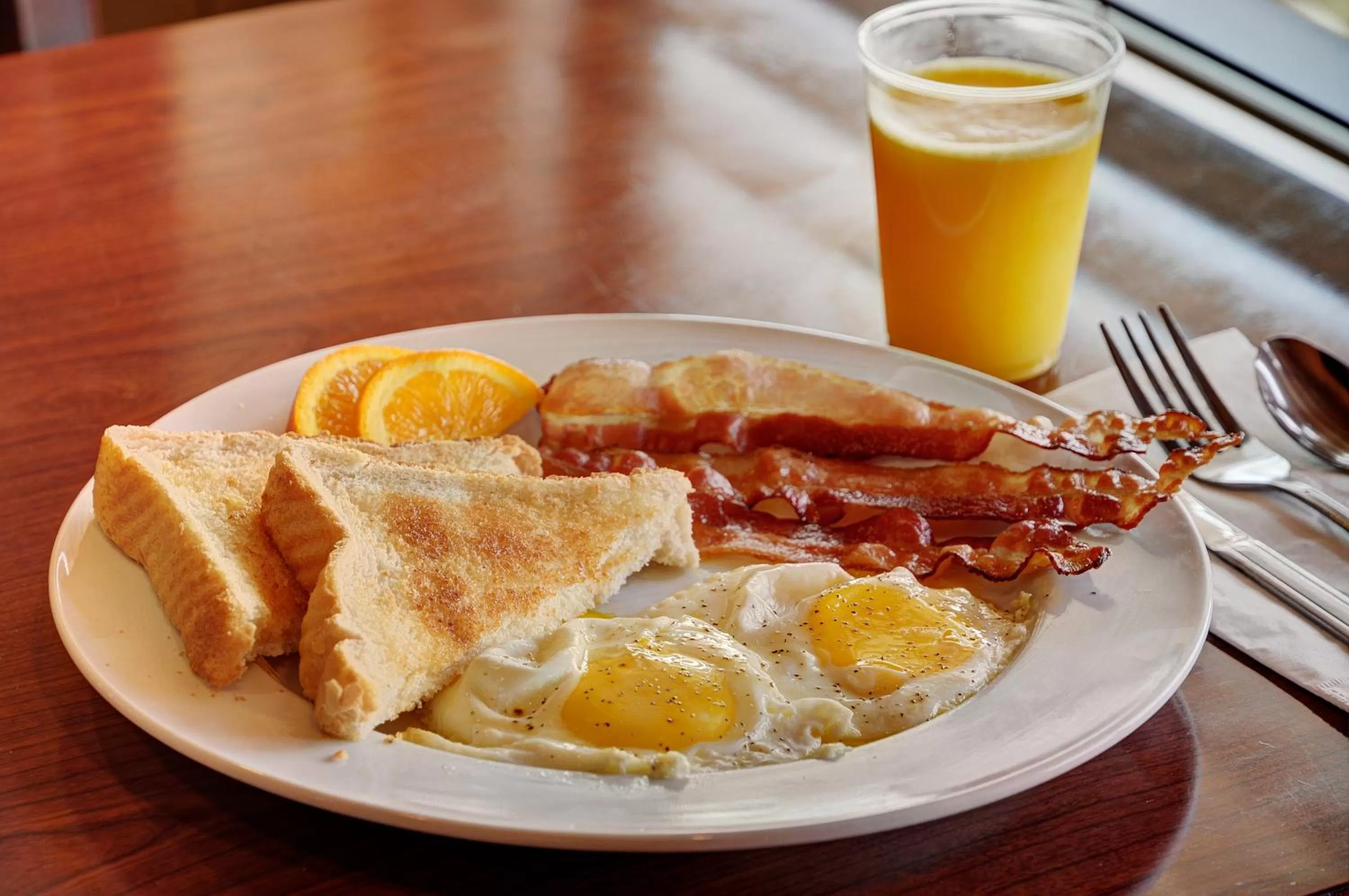 Breakfast in Lakeview Inns & Suites - Slave Lake