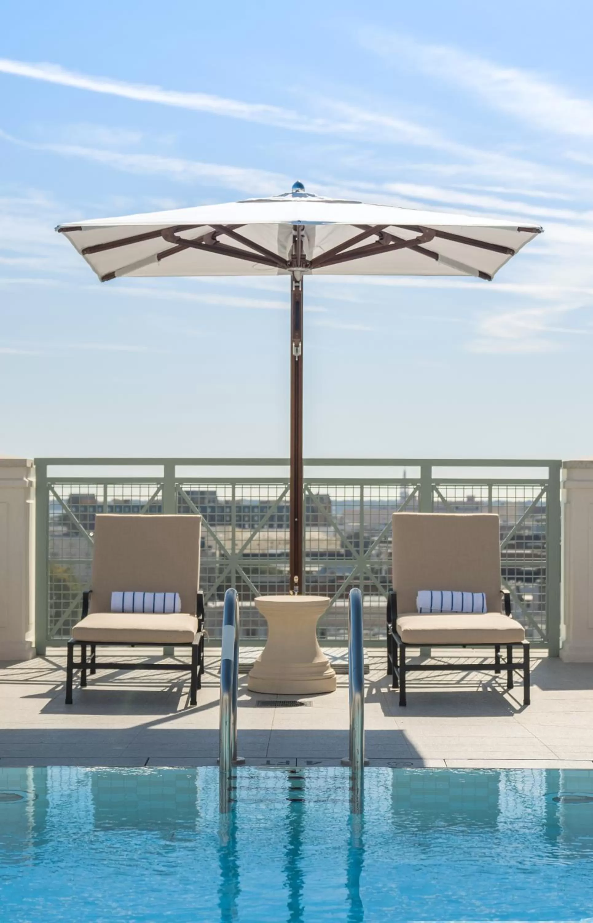 Property building in Hotel Bennett Charleston