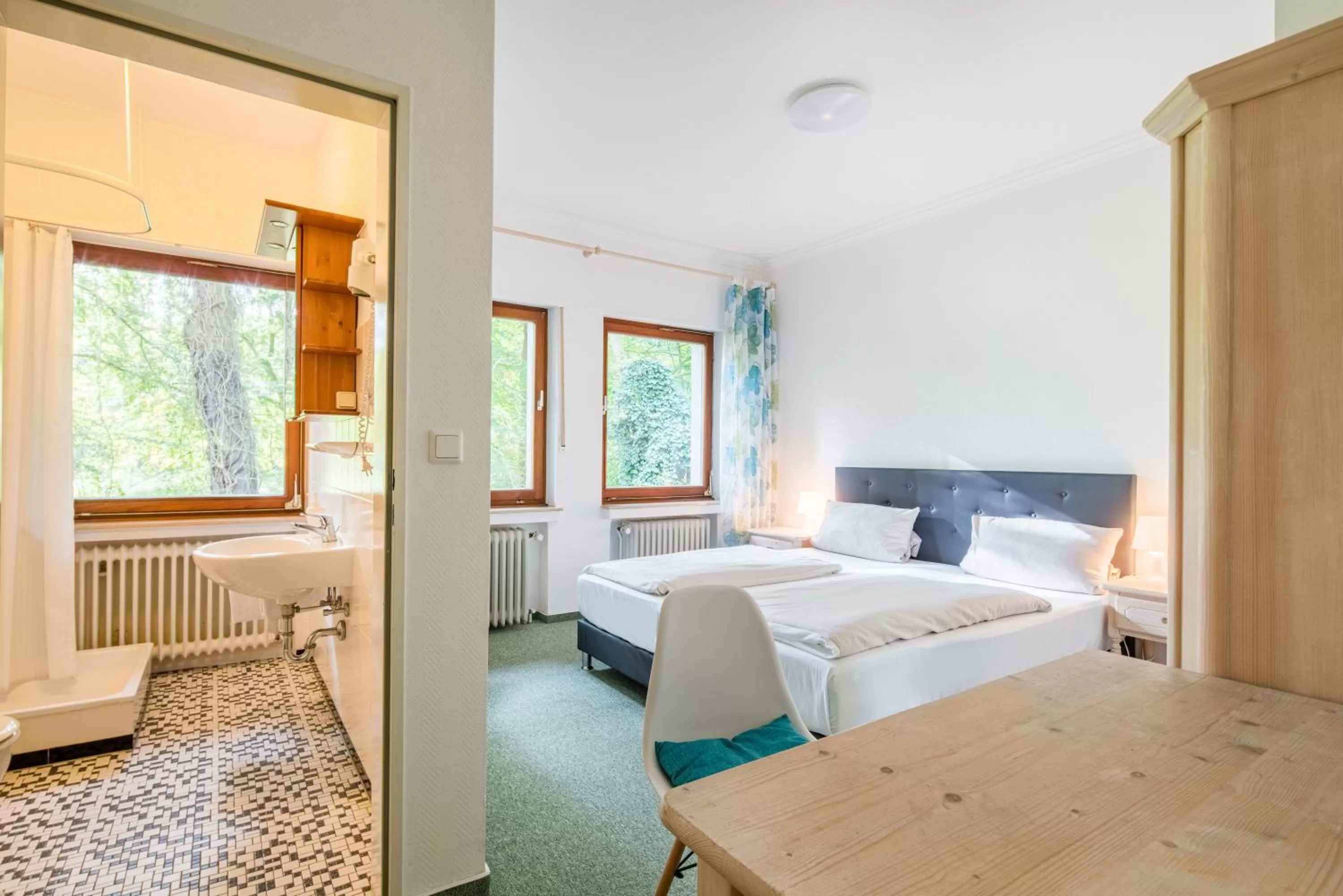 Bed in Hotel Hopener Wald ,Self Check In