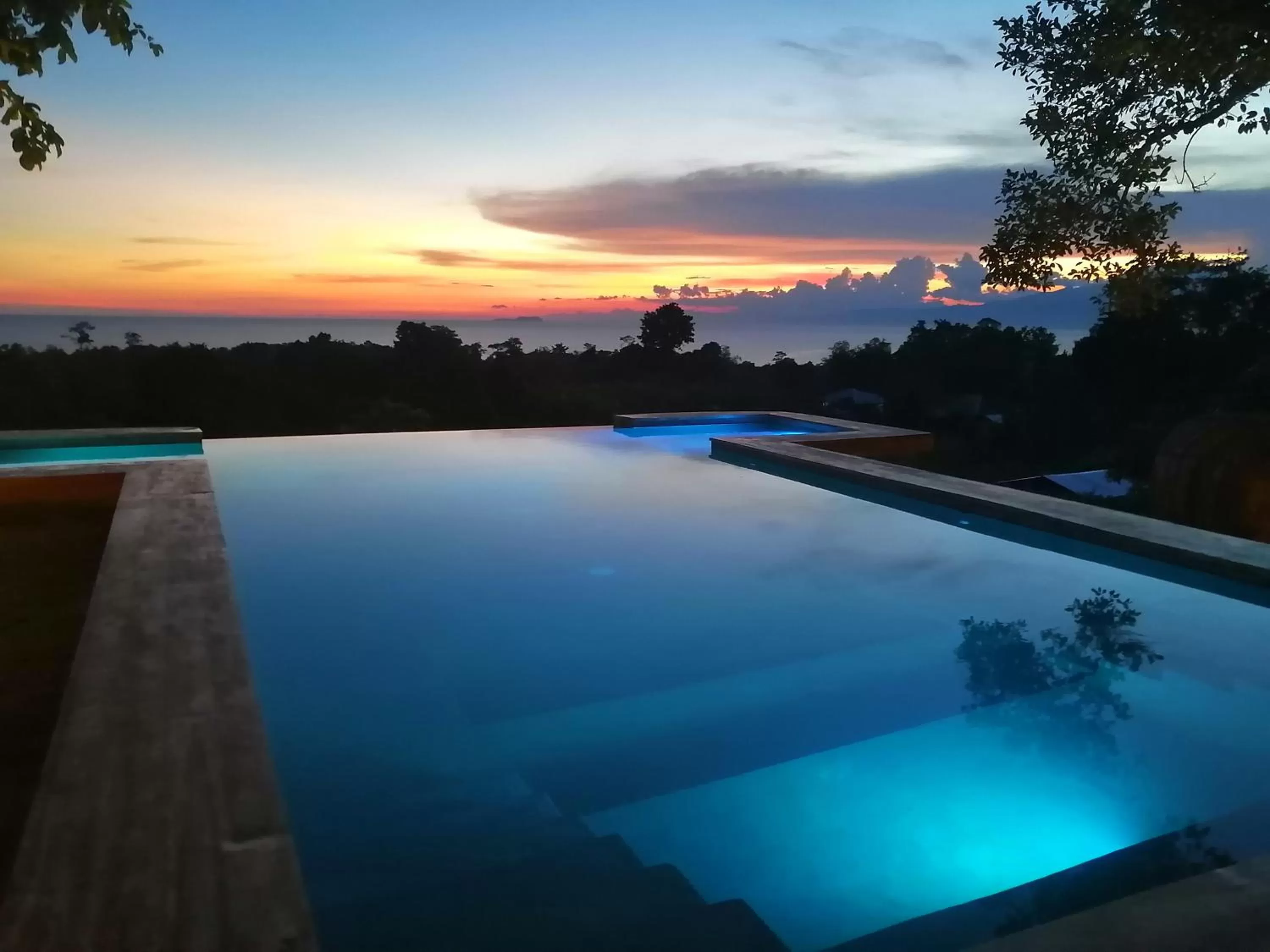 Swimming pool in Nakabalo Guesthouse & Restaurant