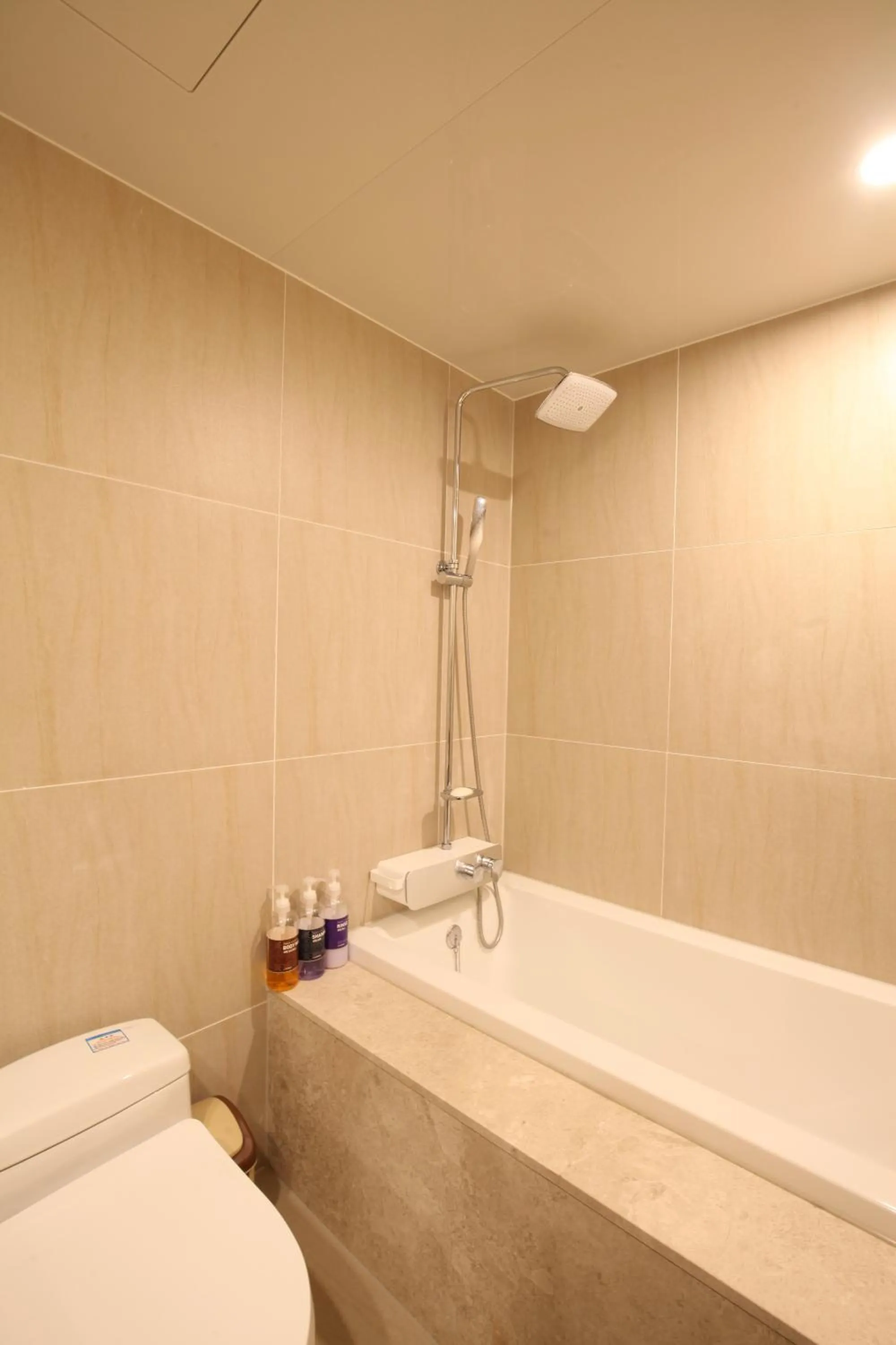 Superior Twin Room in Angel Hotel