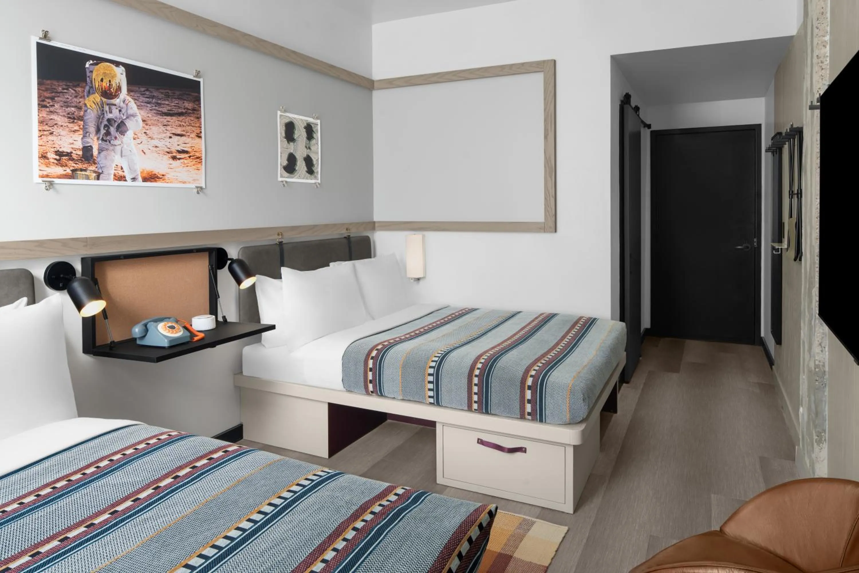 Bed in Moxy Houston Downtown