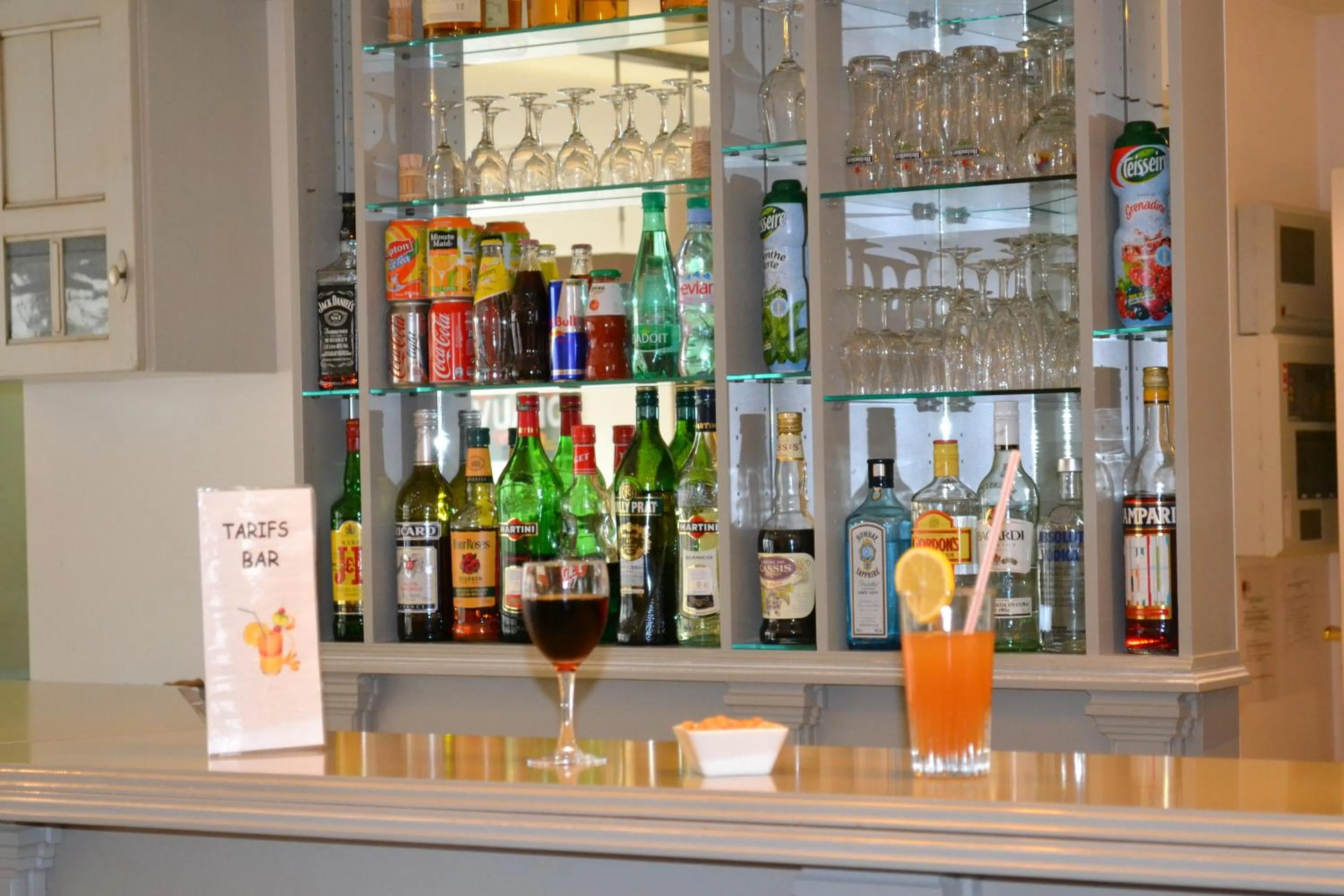 Lounge or bar in Almoria Hôtel & SPA