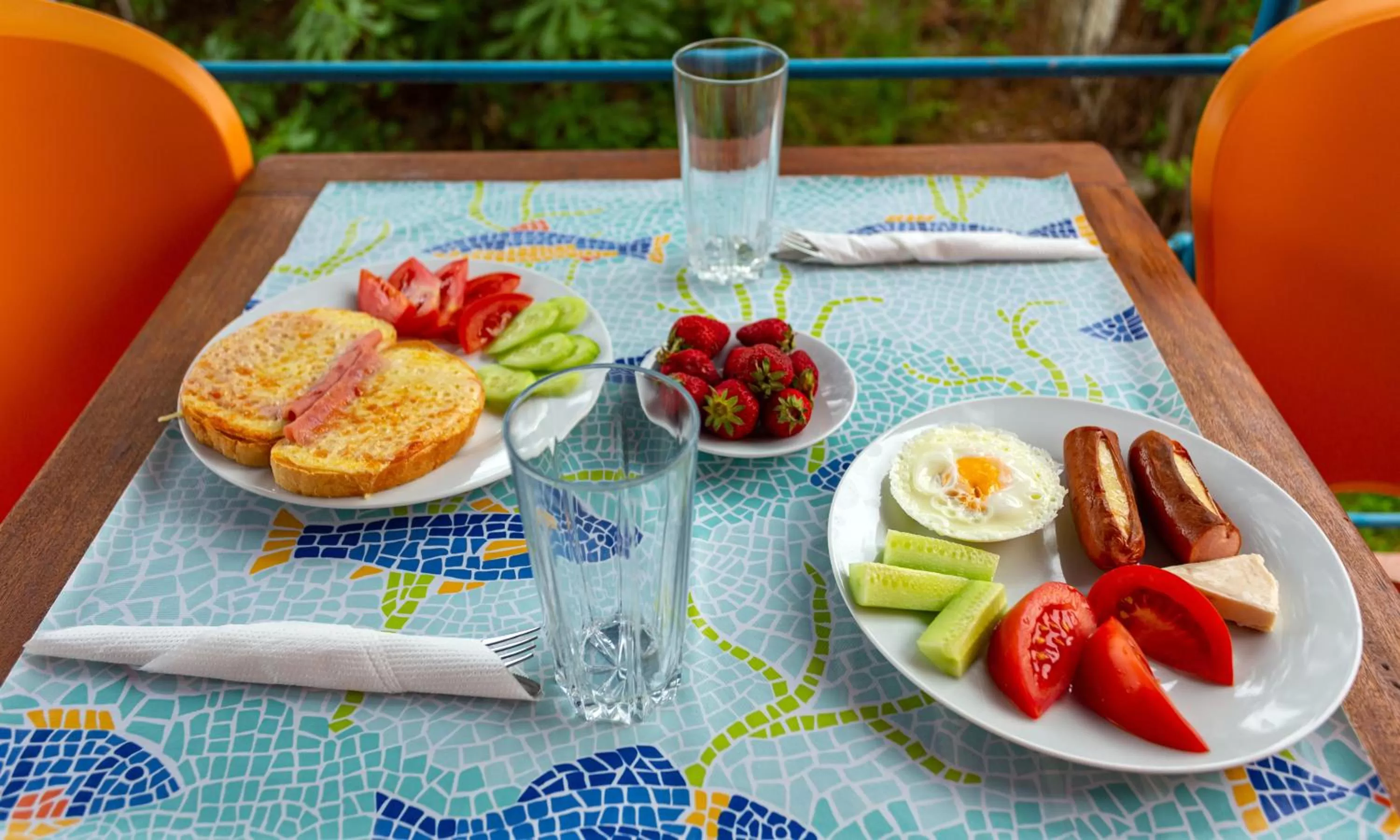 Food and drinks in Family Hotel Jemelly