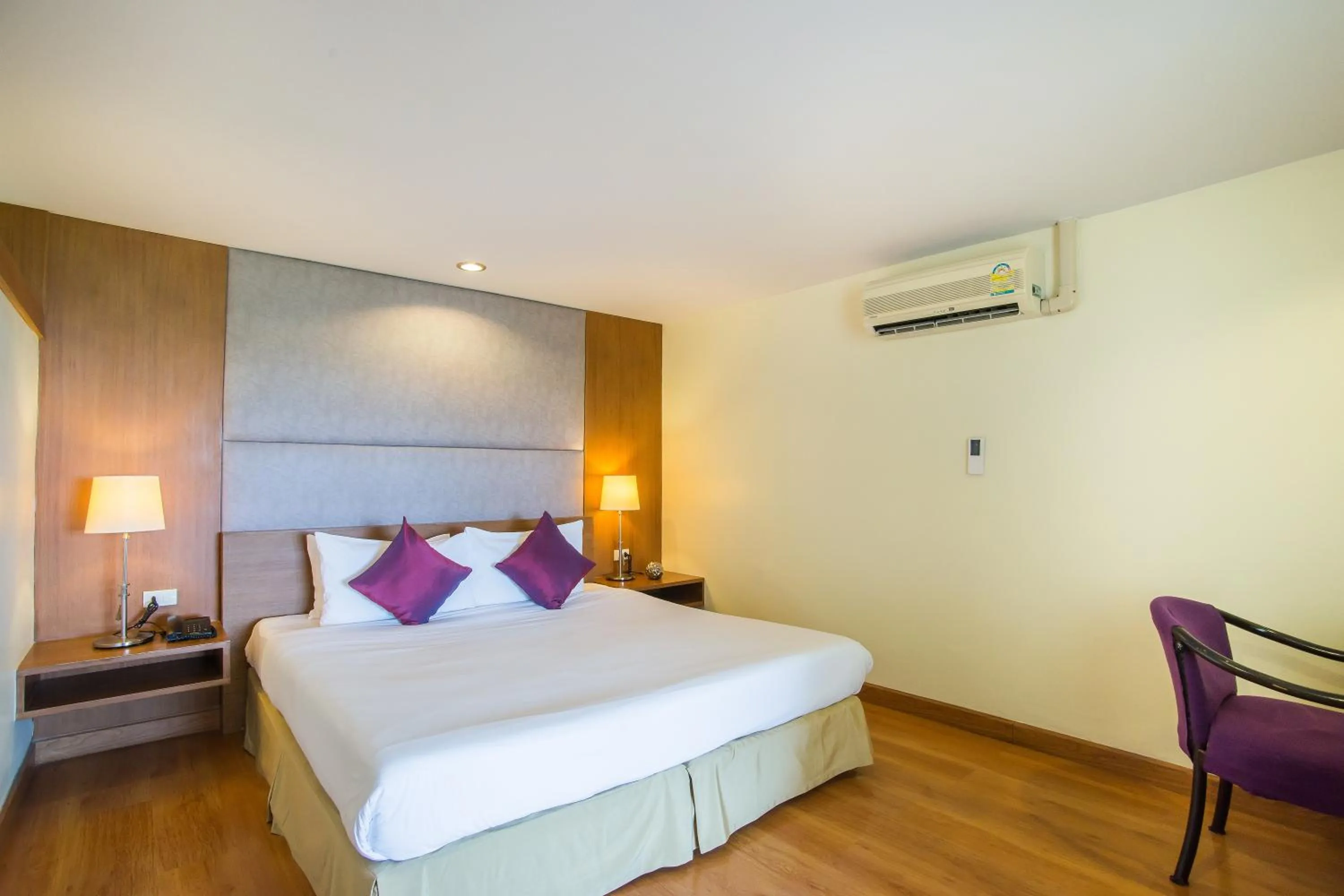 Bedroom, Bed in Bella Villa Metro