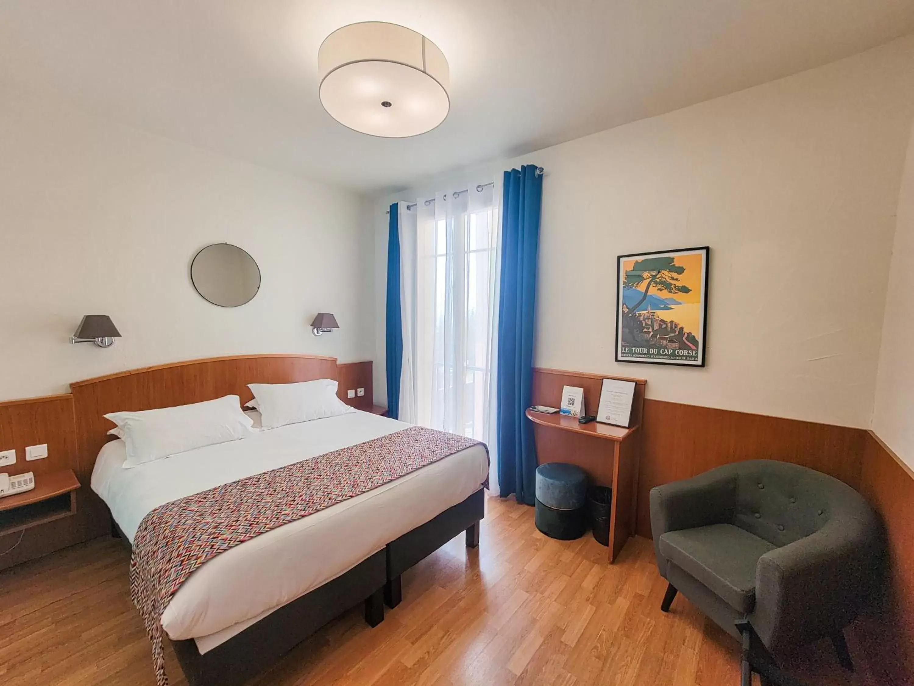 Comfort Double Room in Hôtel Posta Vecchia Comfort Double Room in Hôtel Posta Vecchia