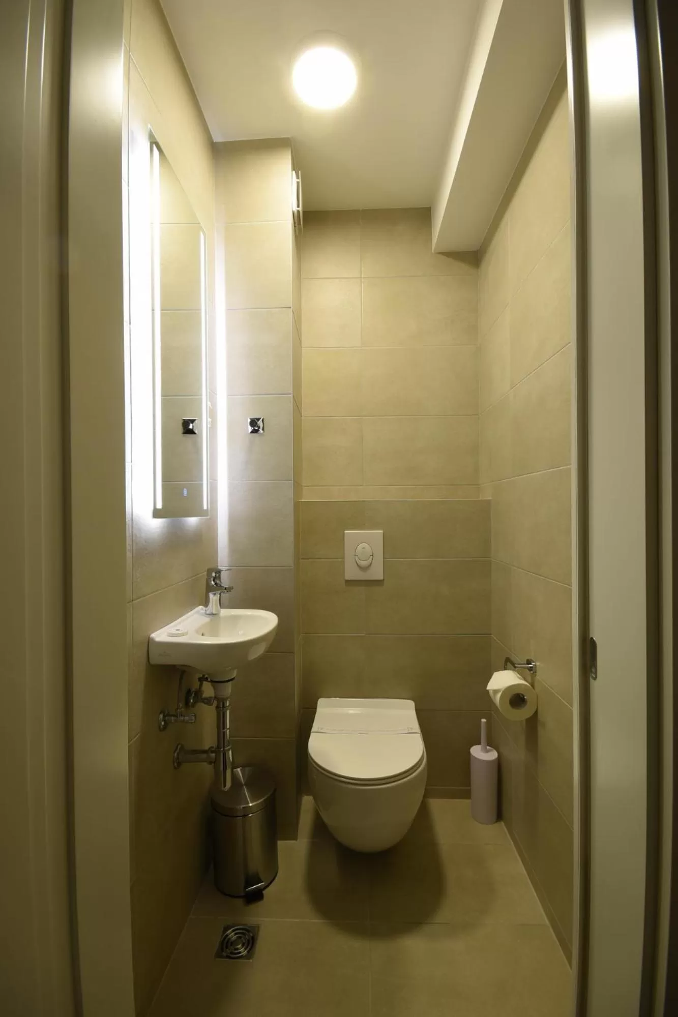 Toilet in Hotel LoRa