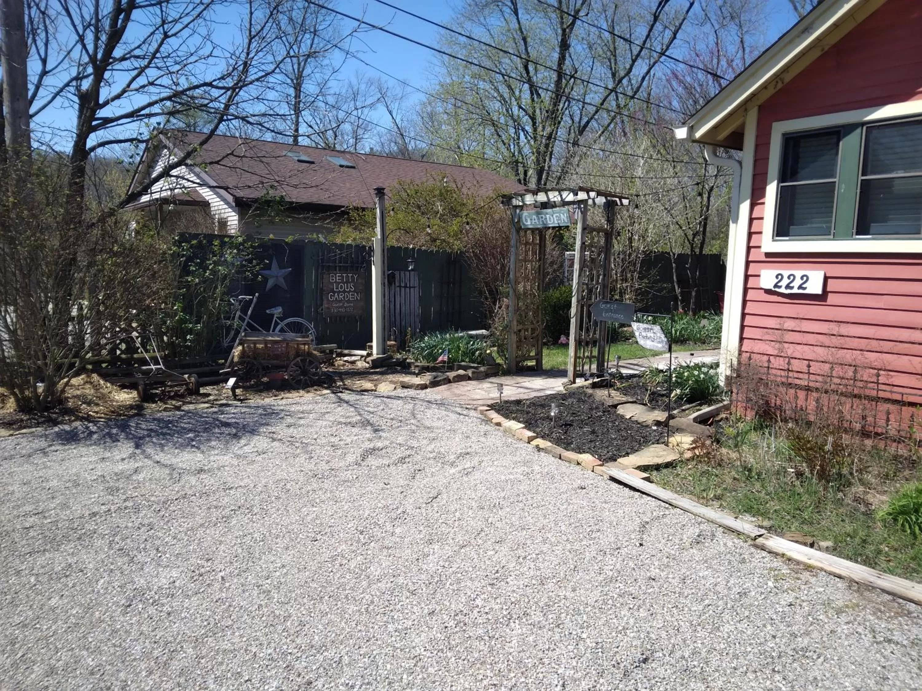 Property Building in Betty Lous Garden