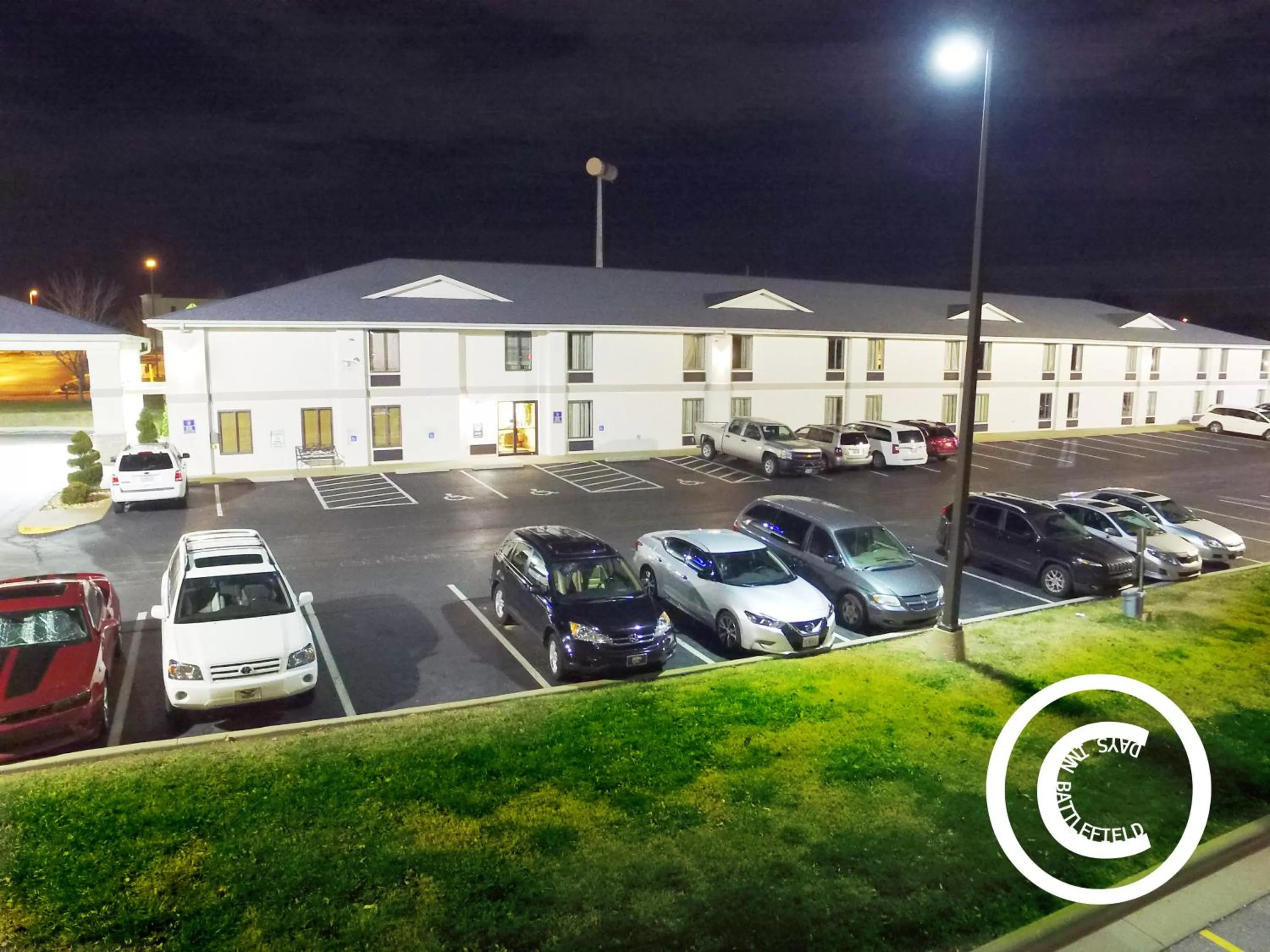 Property building in Days Inn by Wyndham Battlefield Rd/Hwy 65