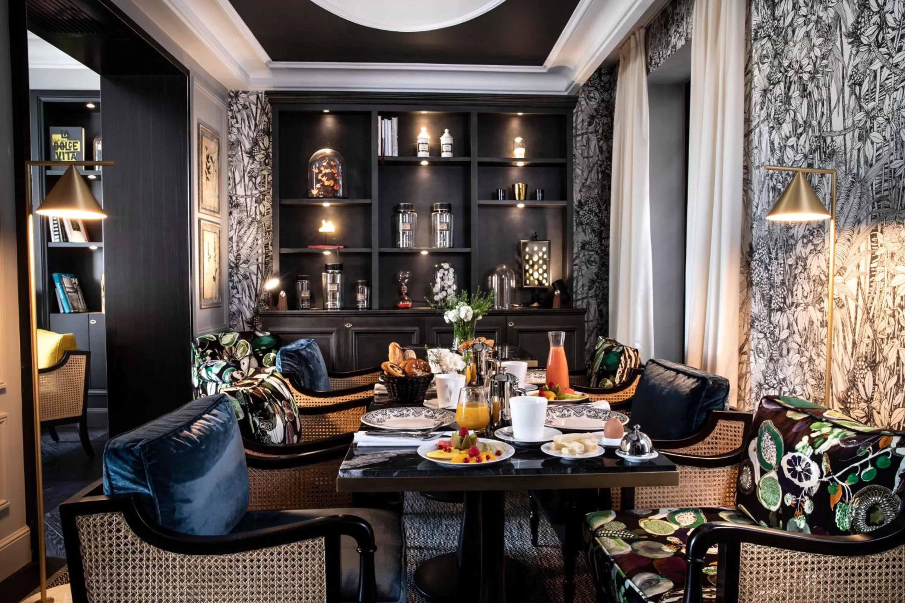 Restaurant/places to eat in Le Damantin Hôtel & Spa