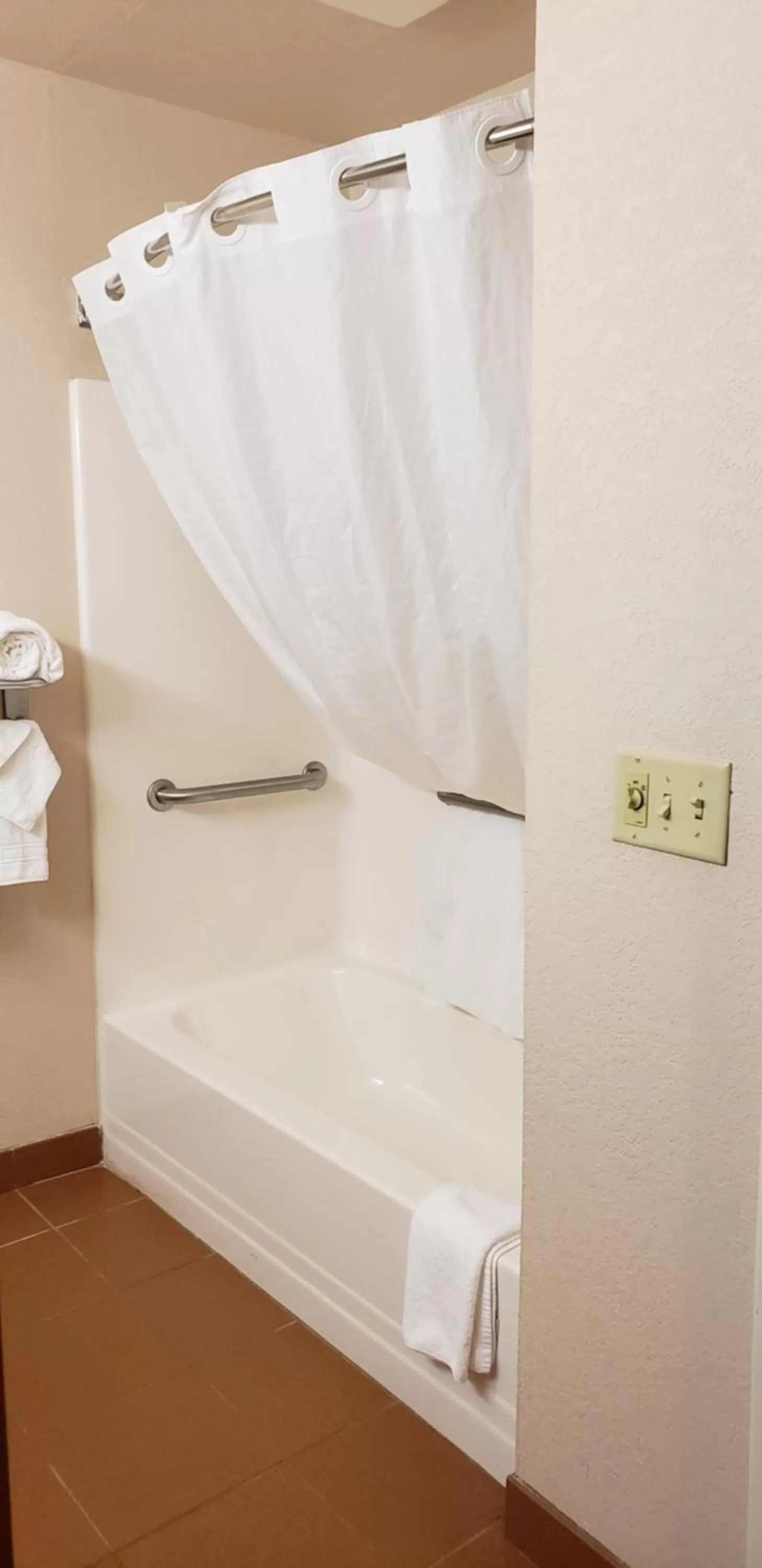 Microtel Inn & Suites by Wyndham Wellsville