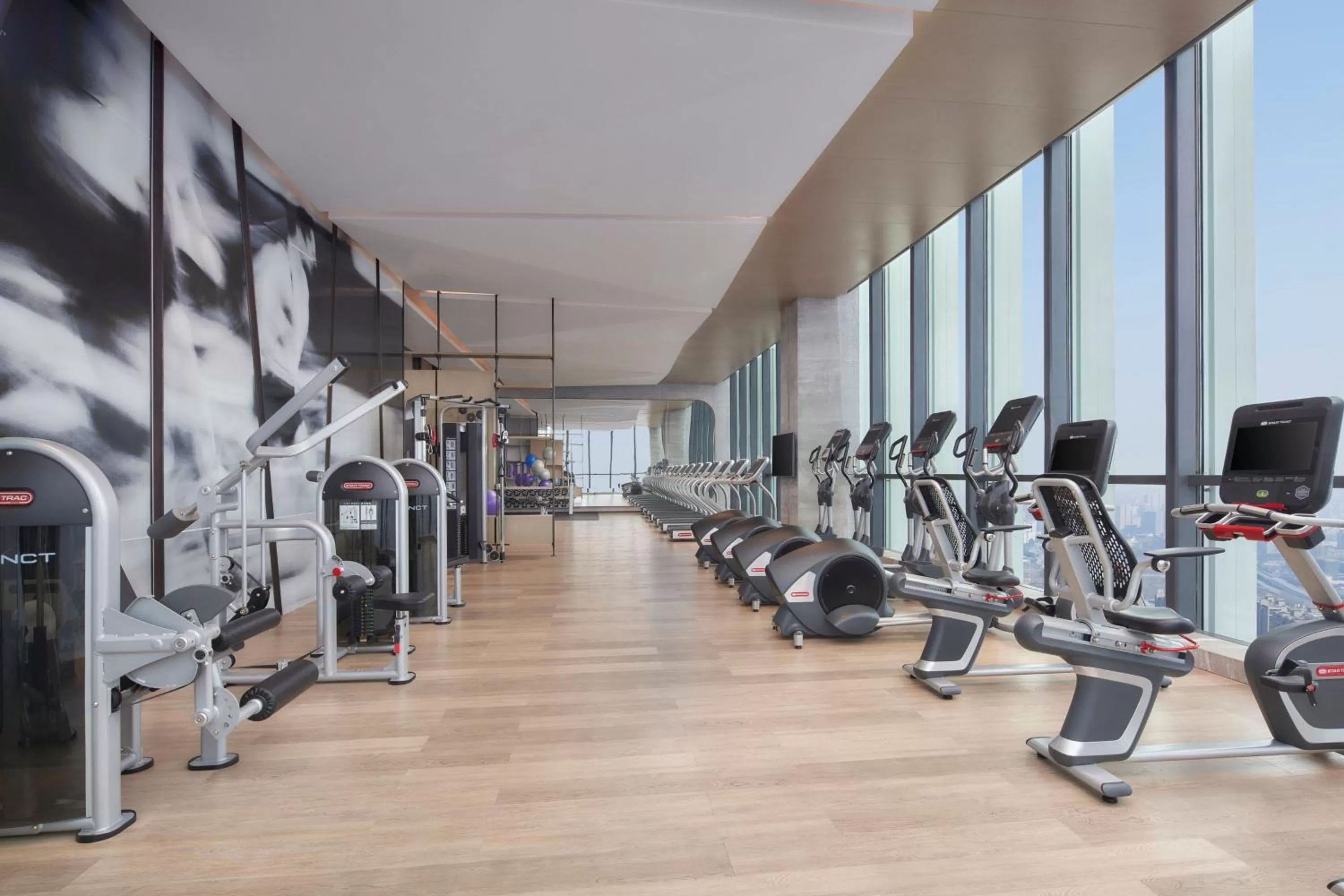 Fitness centre/facilities in Jinhua Marriott Hotel