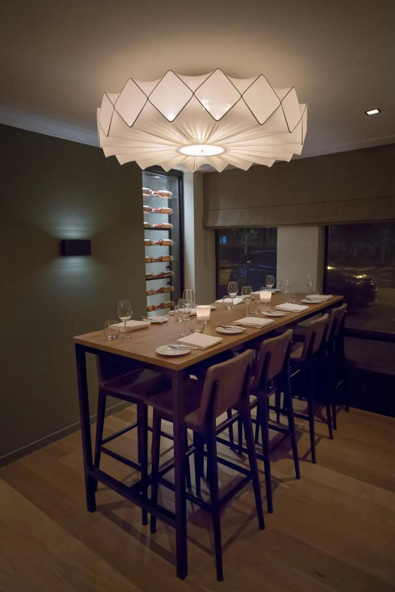 Restaurant/places to eat in Hotel Central