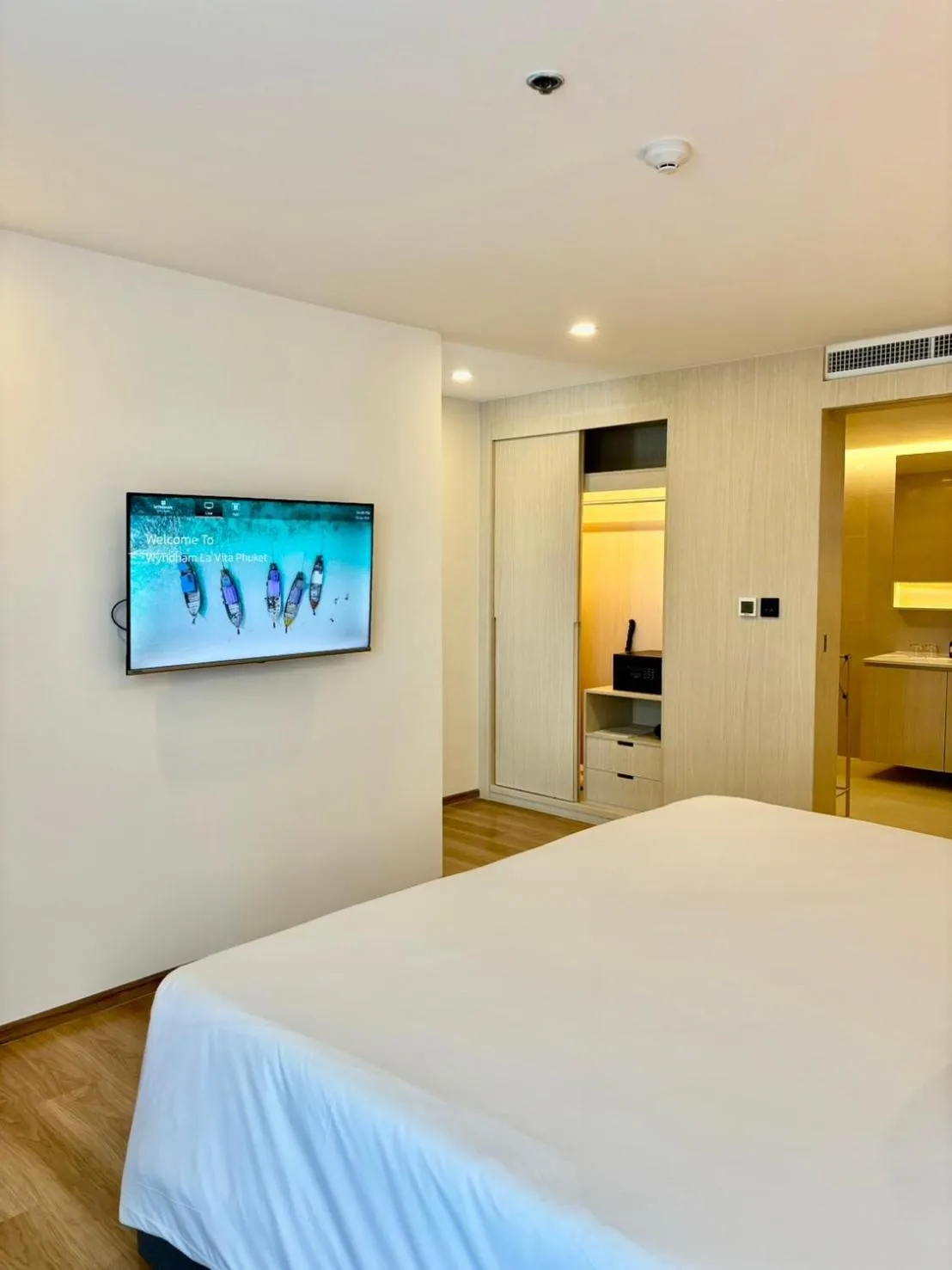 Bedroom, Bed in Wyndham La Vita Rawai Phuket