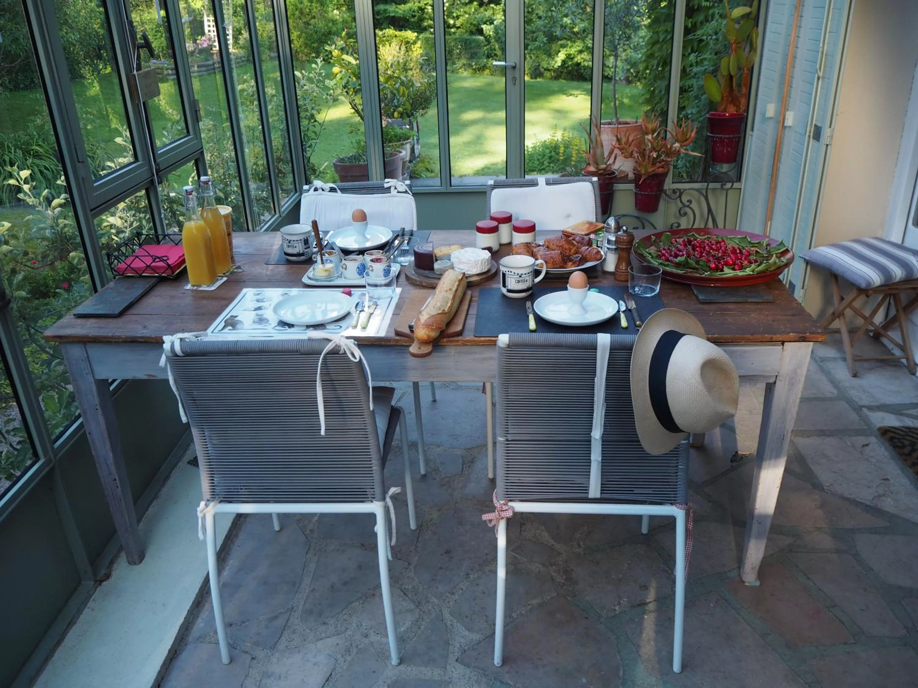 Patio in Cour Tholmer