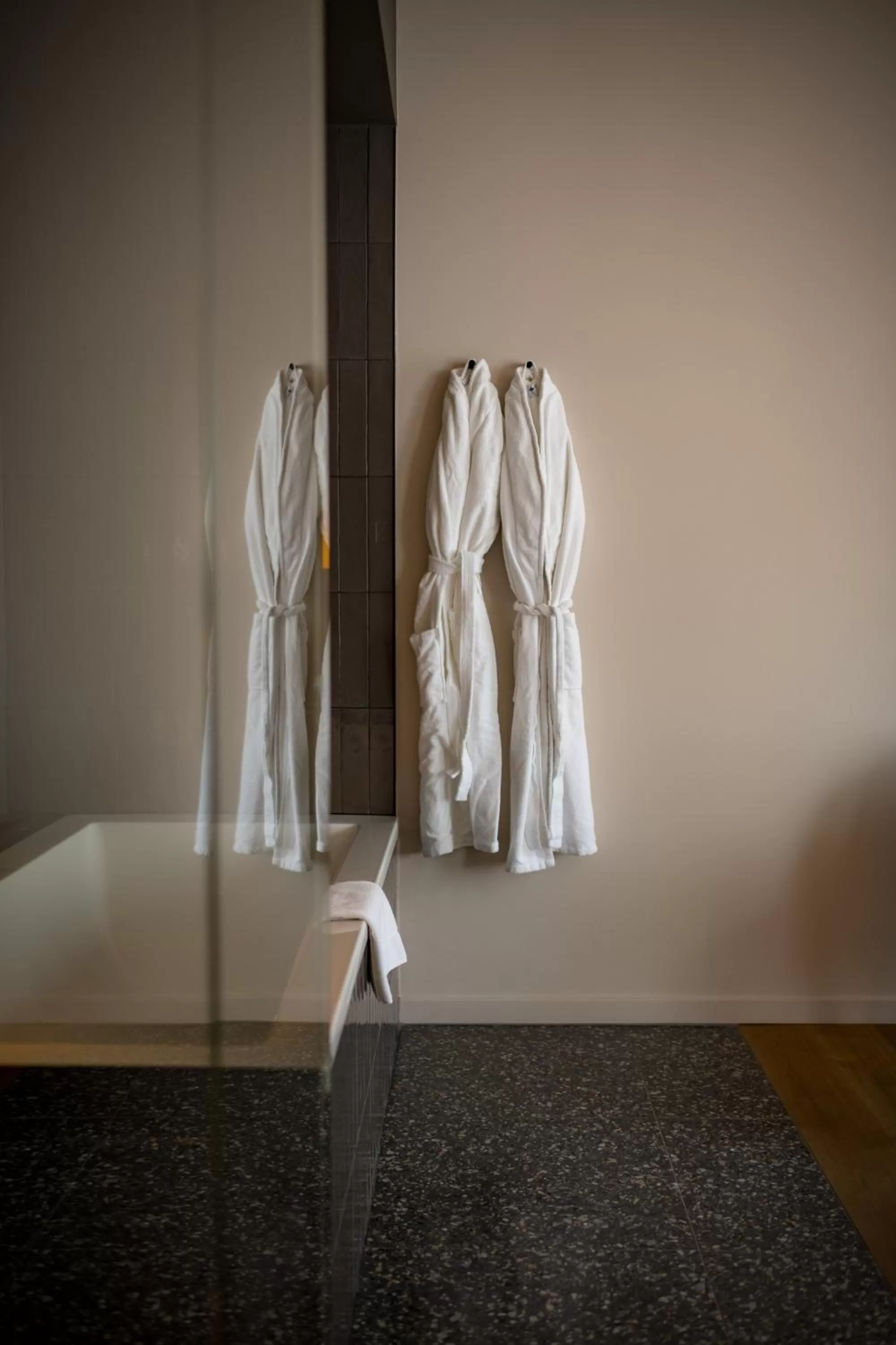 Bath in U Eat & Sleep Antwerp