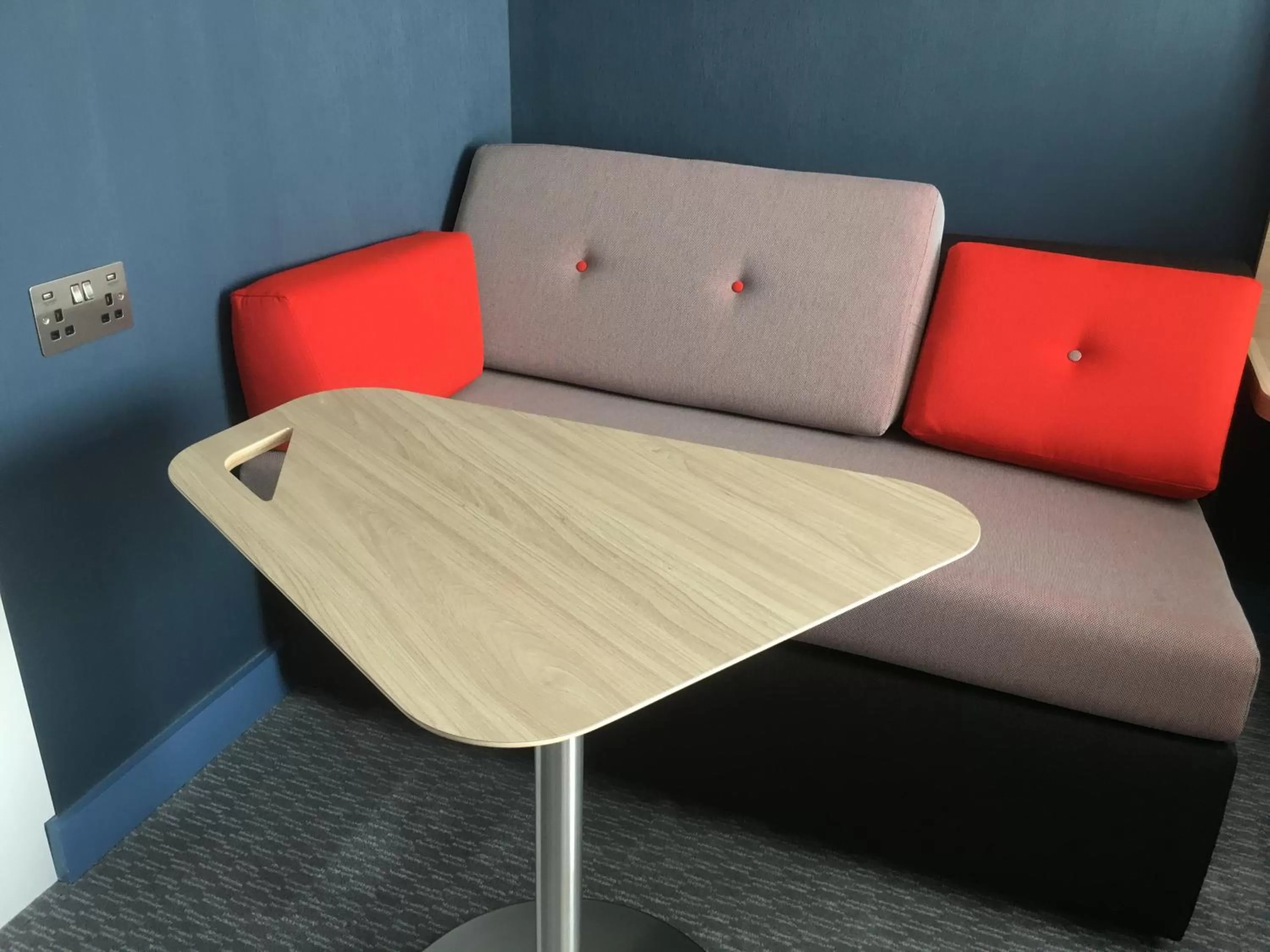 Photo of the whole room in Holiday Inn Express St. Albans - M25, Jct.22