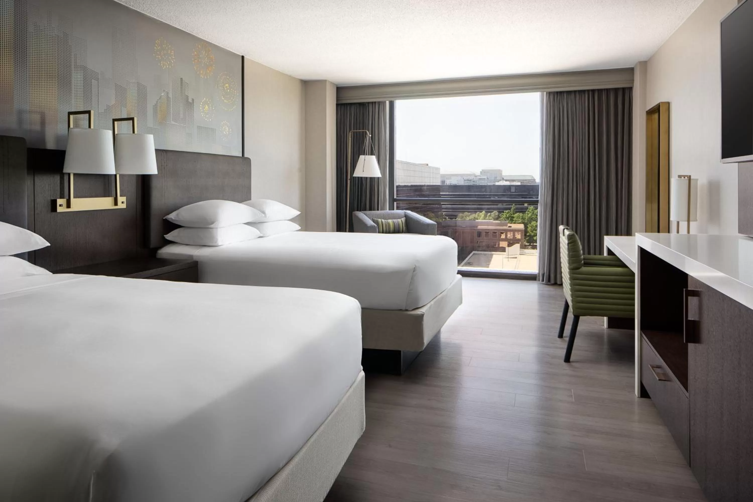 Photo of the whole room, Bed in Dallas-Addison Marriott Quorum by the Galleria