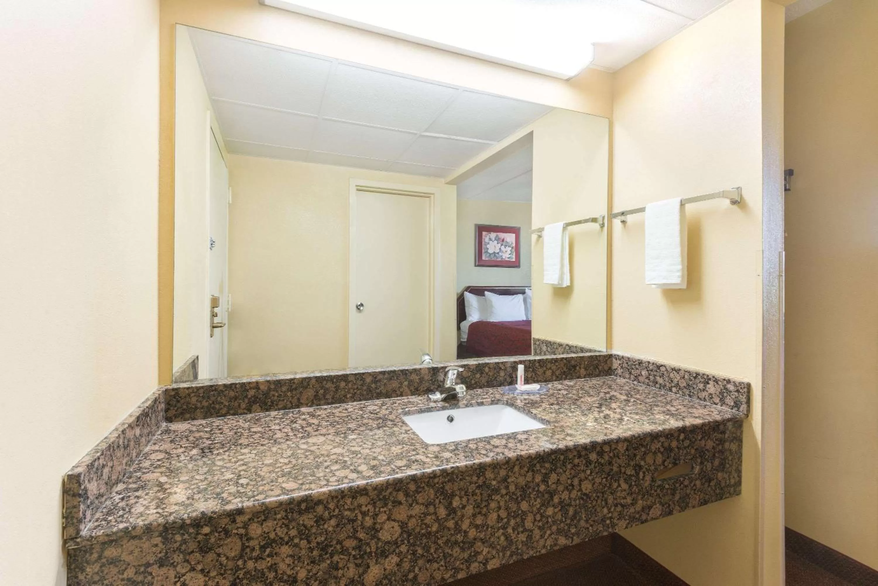 Bathroom in Days Inn by Wyndham Hagerstown I-70