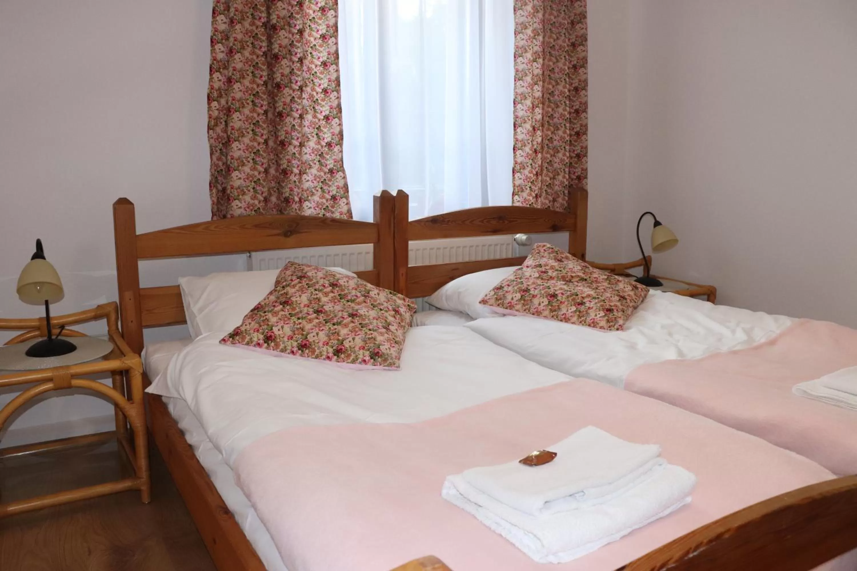 Bed in Dworek pod świerkami