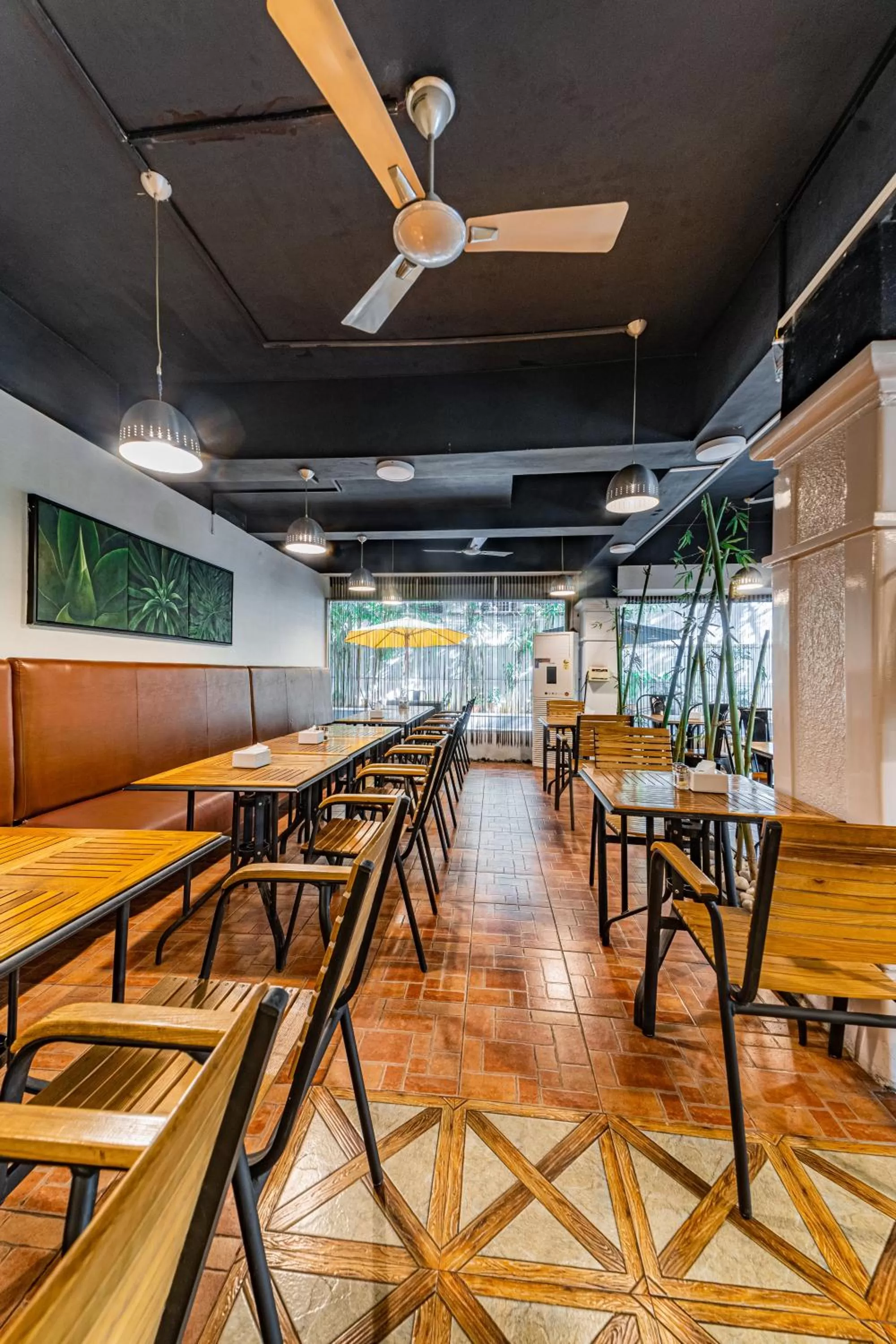 Restaurant/places to eat in Hotel Athome , Whitefields, Kondapur