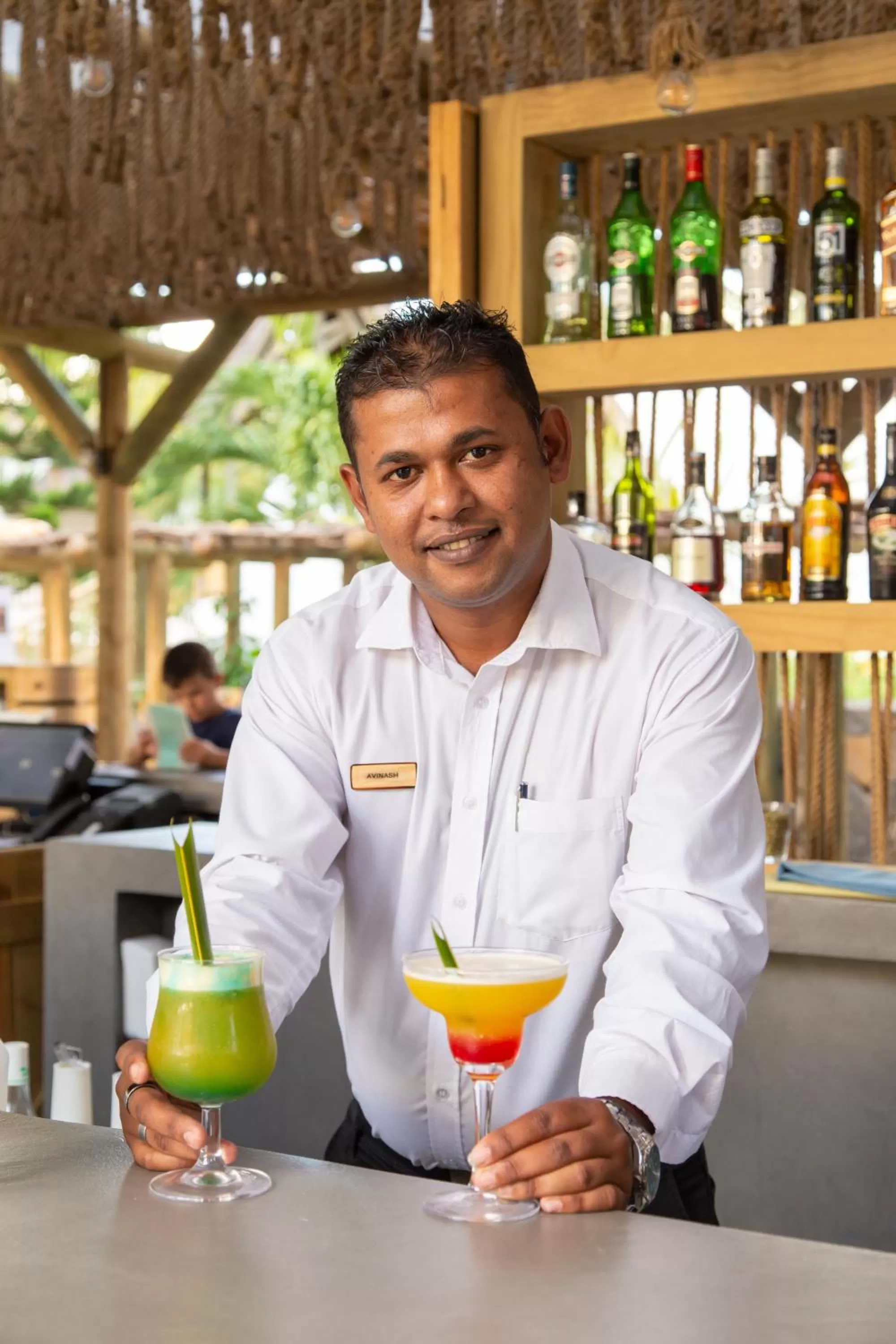 Staff in Coin de Mire Attitude