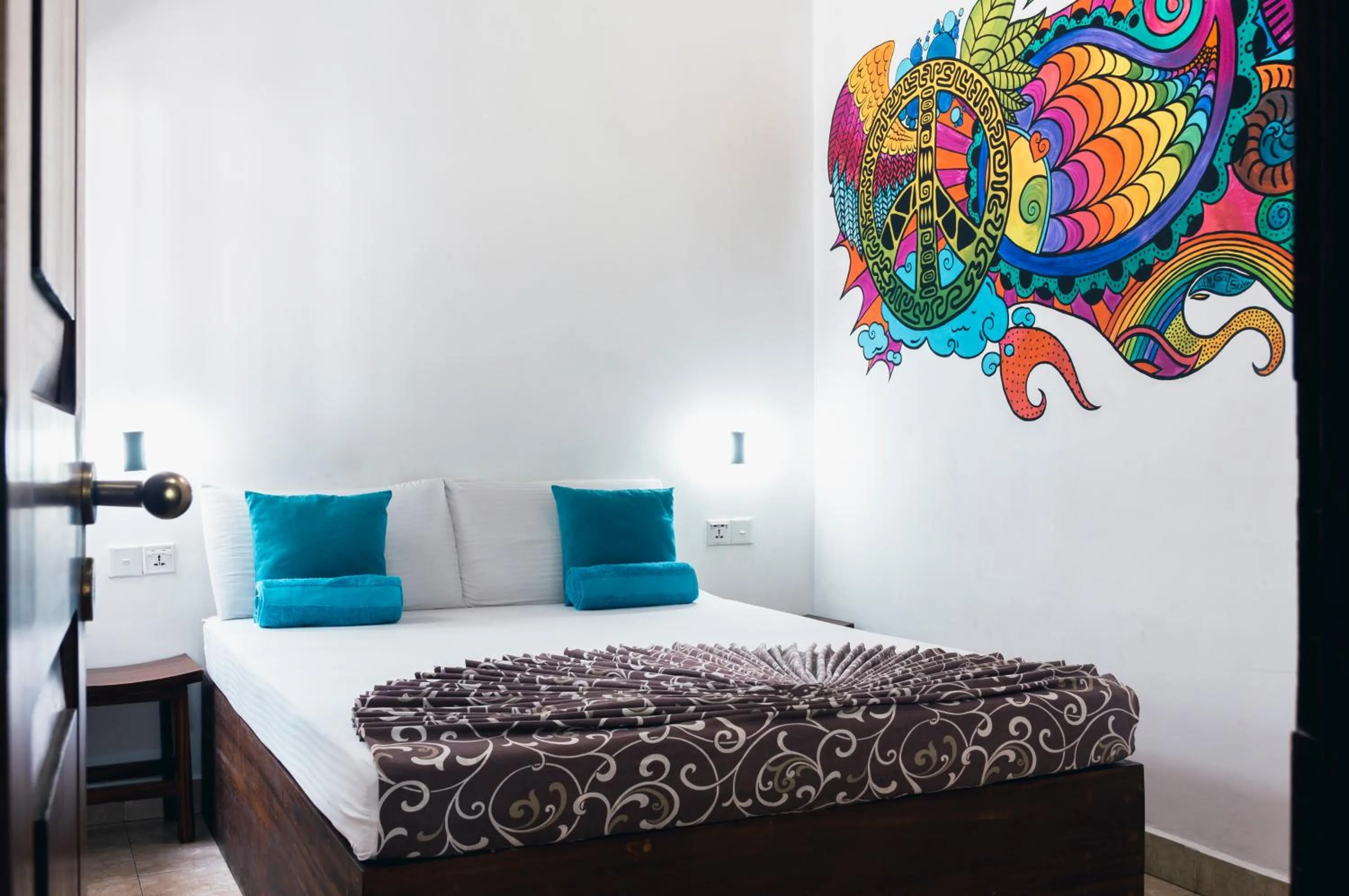 Bathroom, Bed in Hostel First @ Colombo Airport